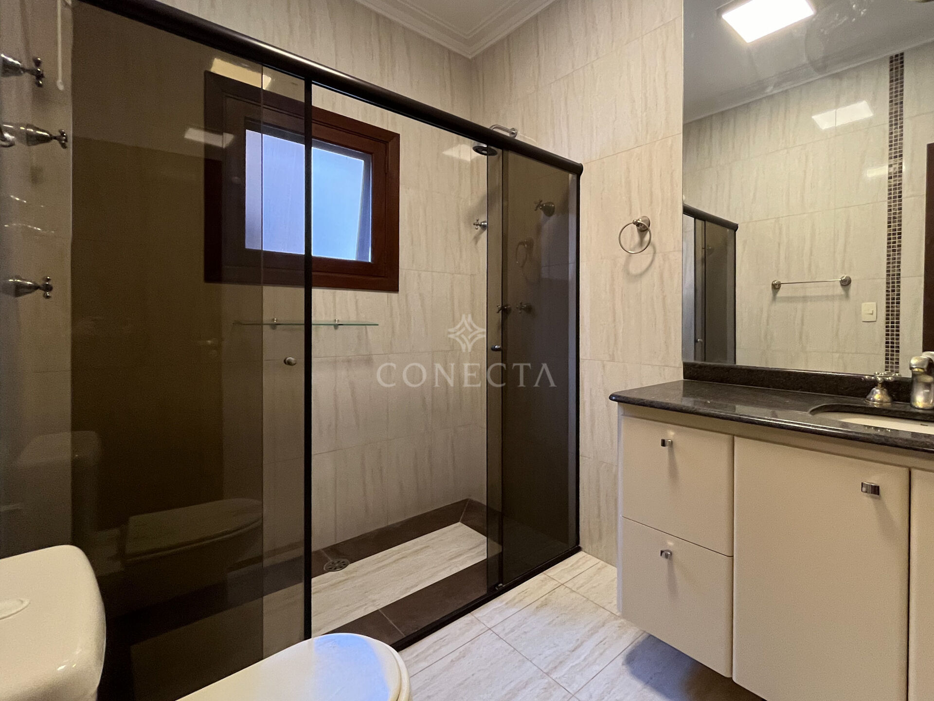 Casa para alugar com 3 quartos, 360m² - Foto 12