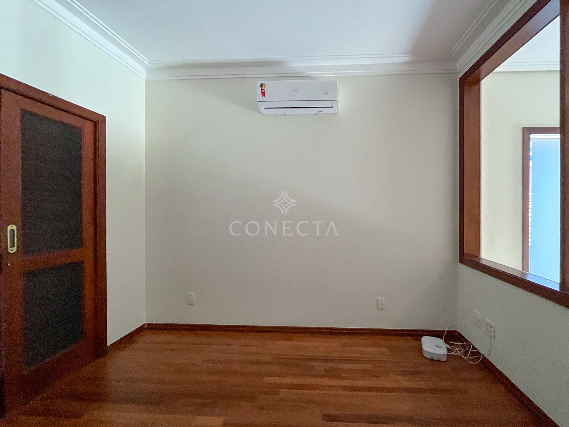 Casa para alugar com 3 quartos, 360m² - Foto 22