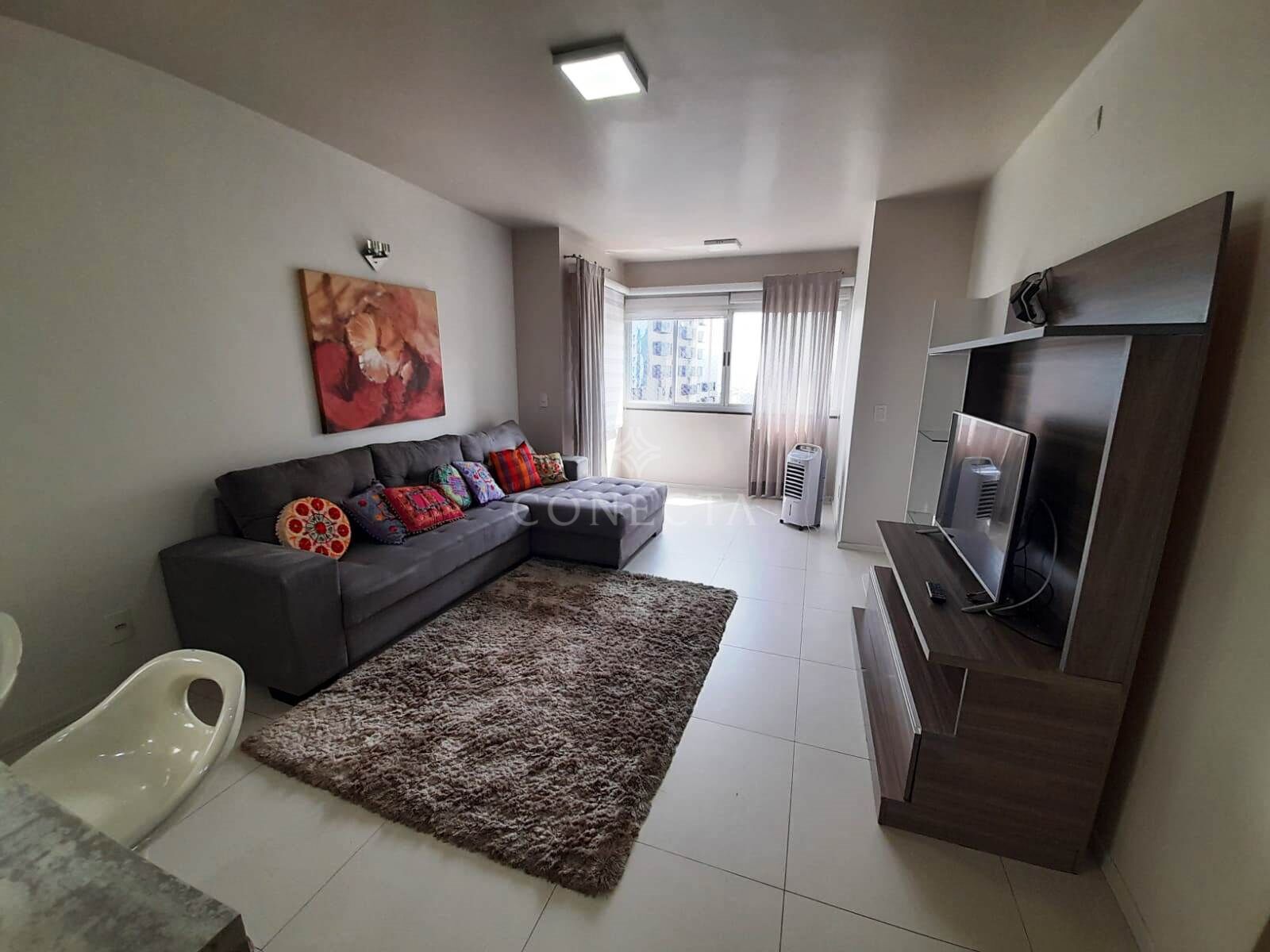 Apartamento à venda com 2 quartos, 98m² - Foto 1