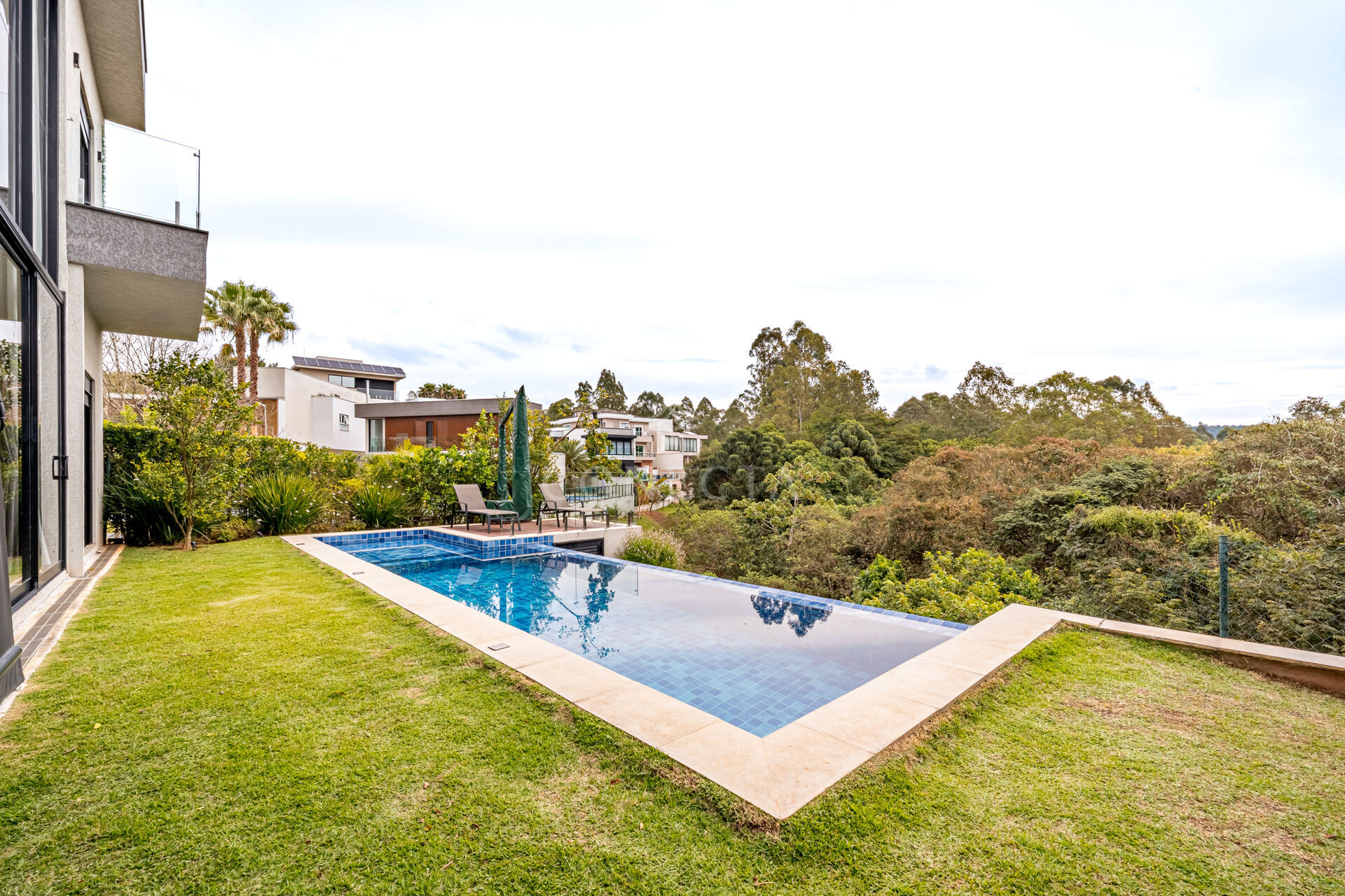 Casa, 4 quartos, 307 m² - Foto 2