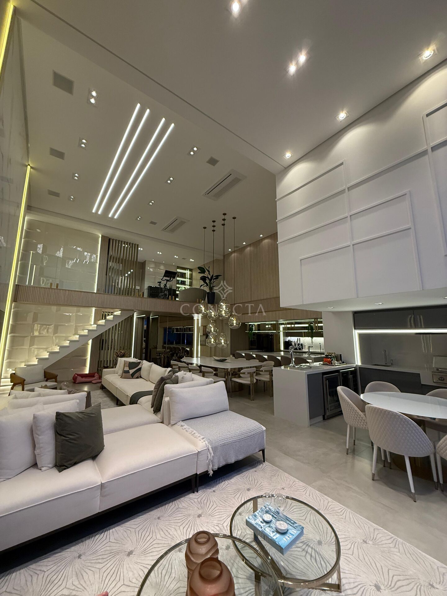 Apartamento, 4 quartos, 336 m² - Foto 2