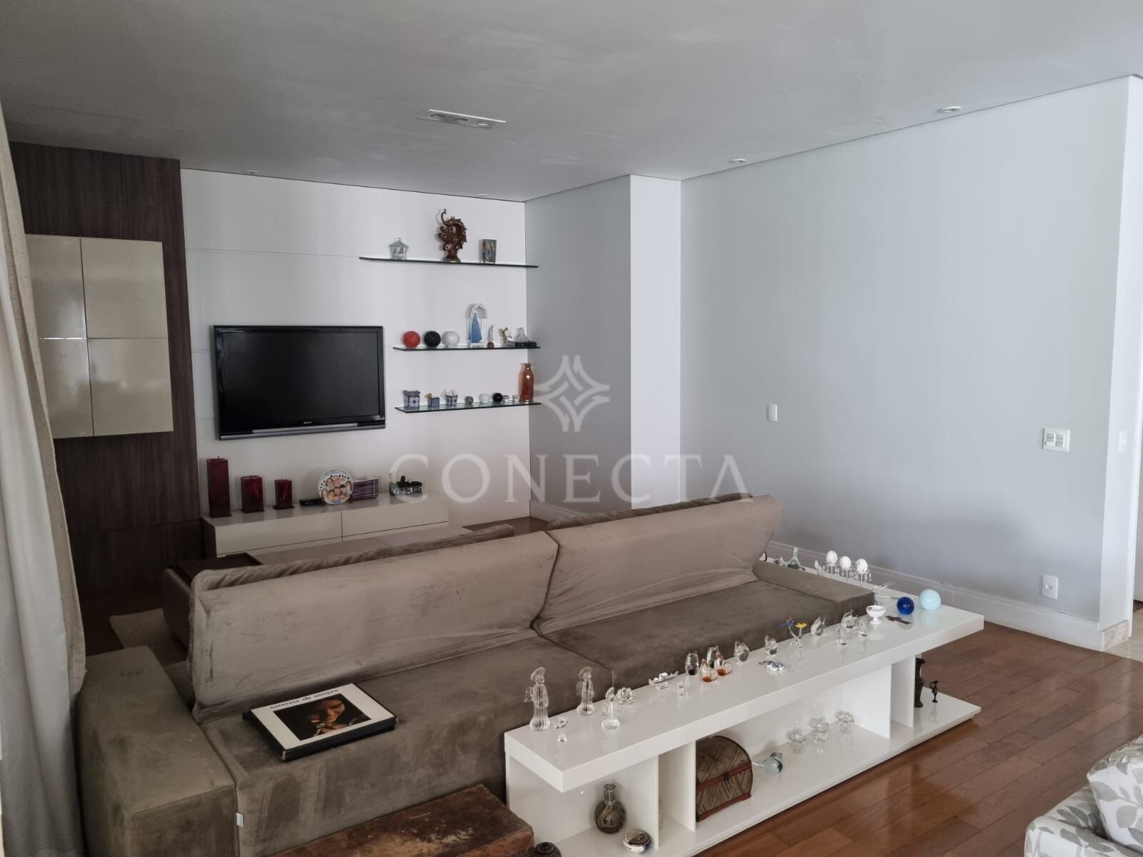 Apartamento à venda com 3 quartos, 322m² - Foto 4