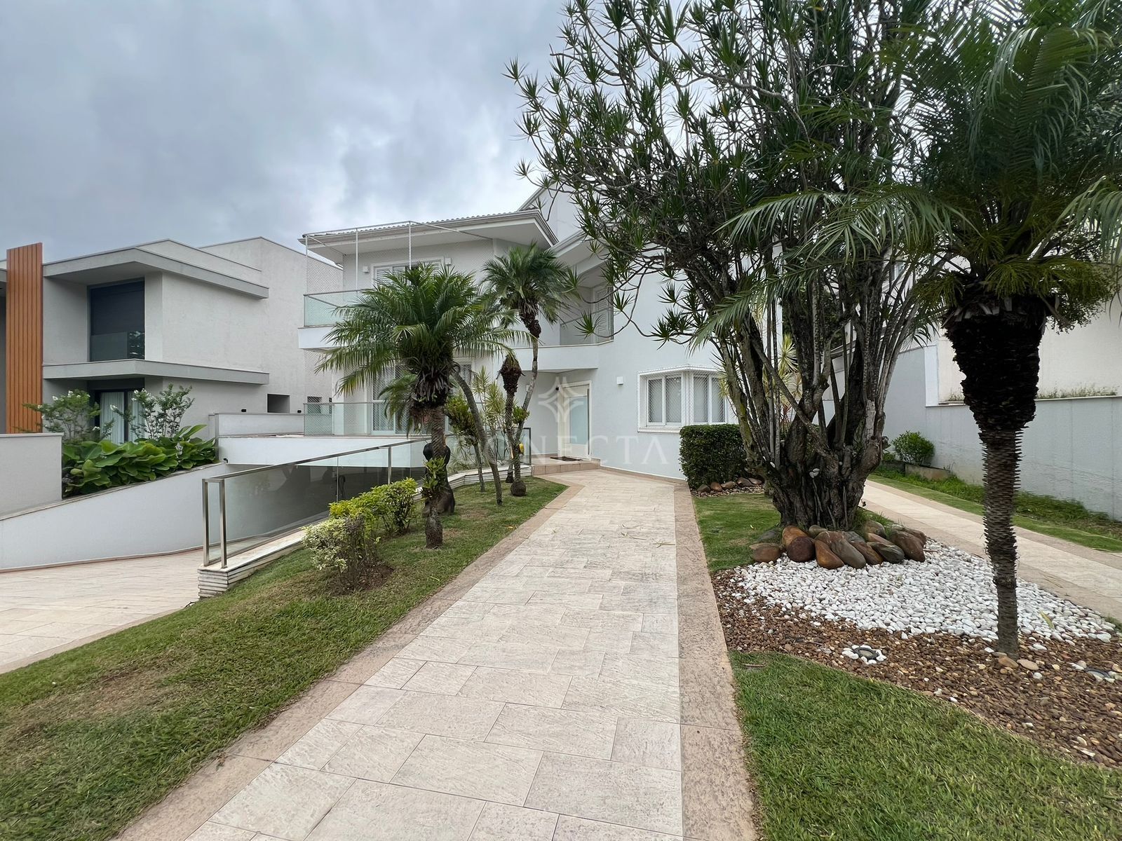 Casa, 5 quartos, 598 m² - Foto 1