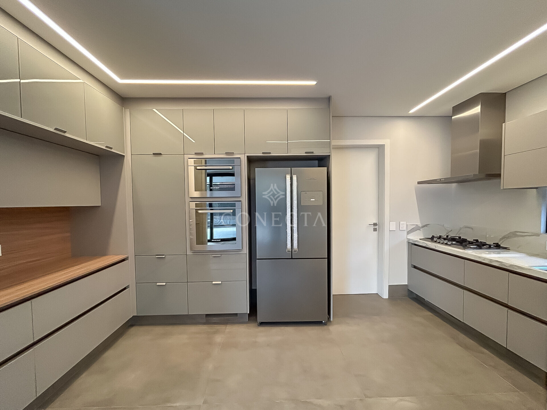 Casa à venda com 4 quartos, 450m² - Foto 7