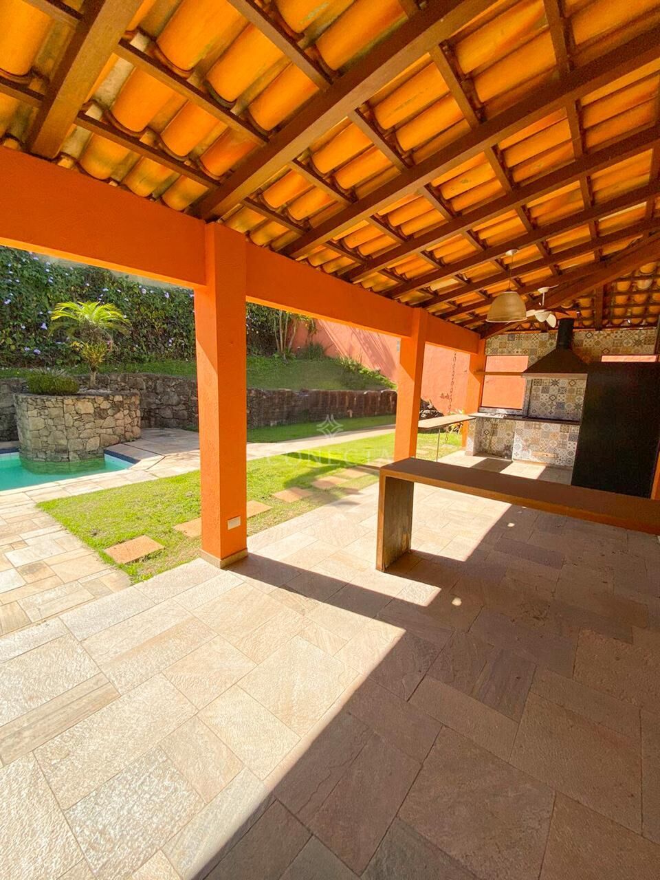 Casa à venda com 4 quartos, 350m² - Foto 8