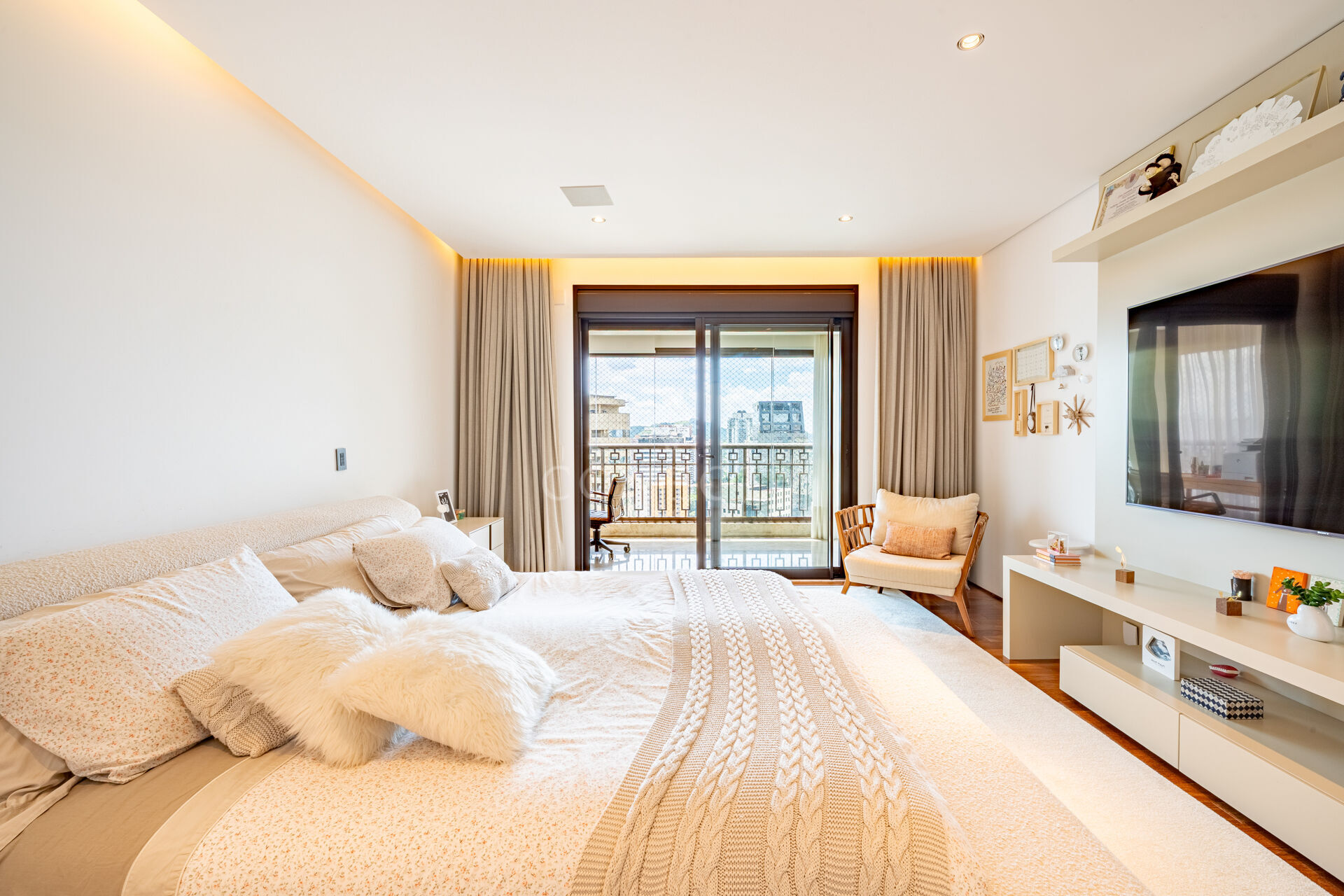 Apartamento à venda com 4 quartos, 410m² - Foto 31