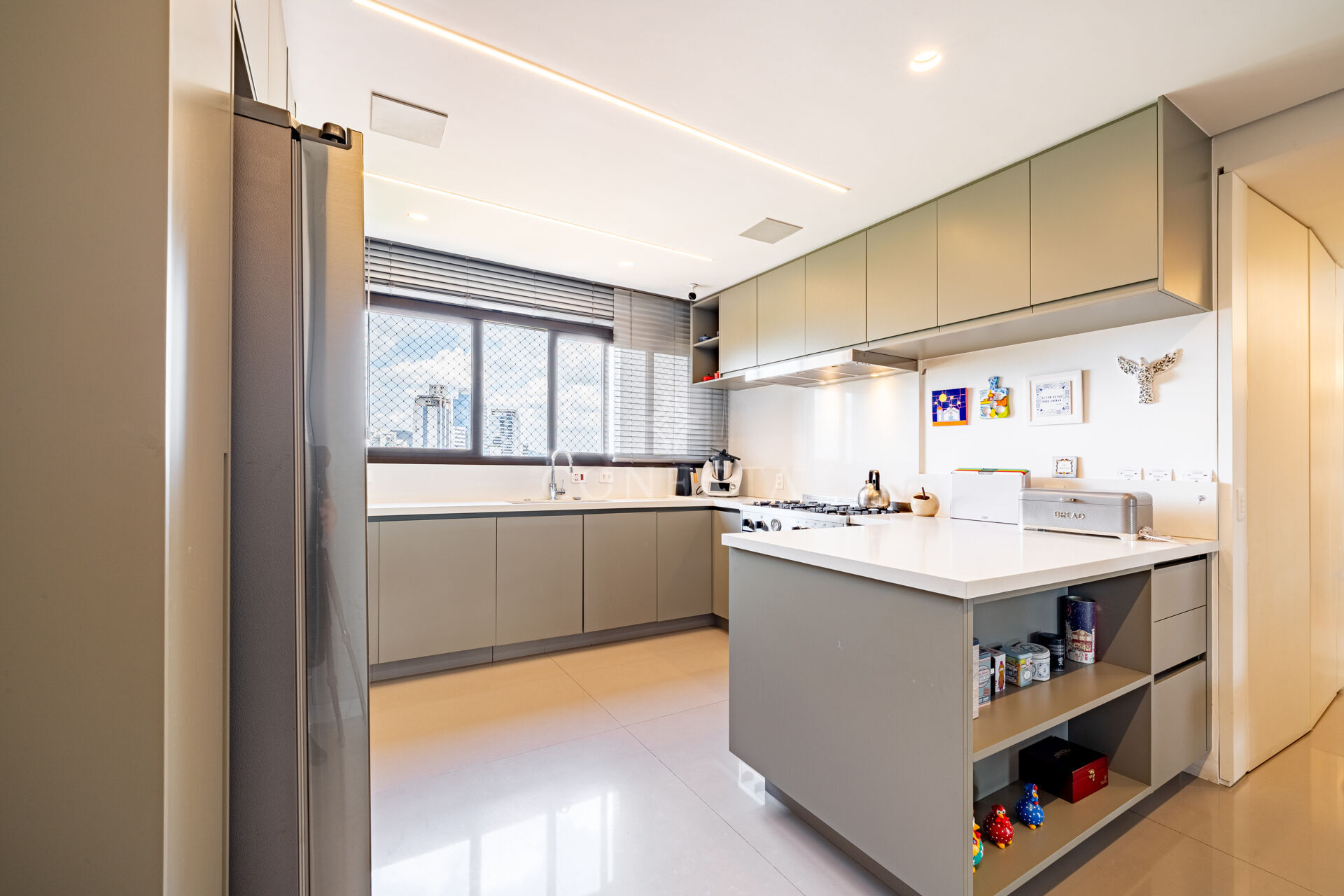 Apartamento à venda com 4 quartos, 410m² - Foto 19