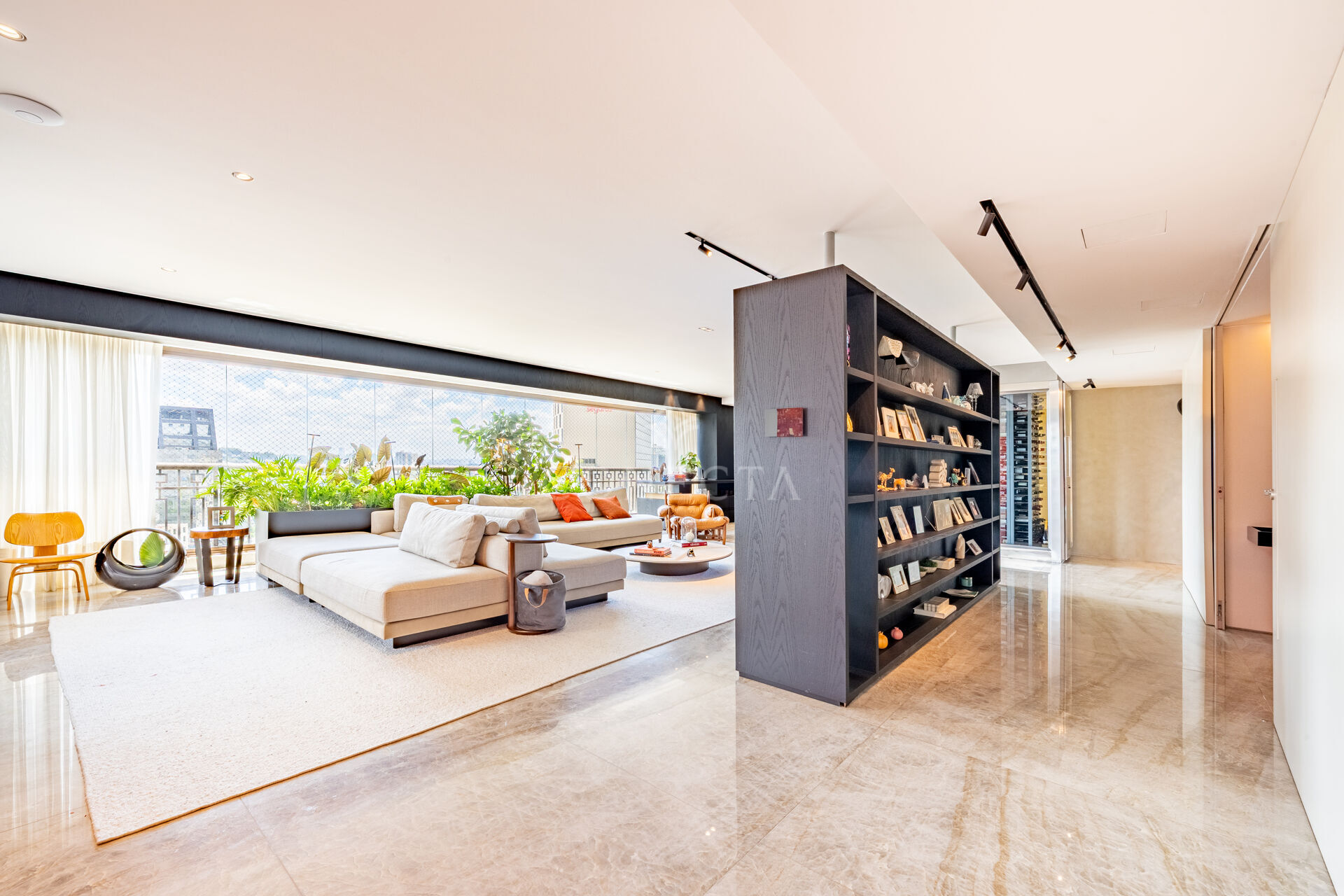 Apartamento à venda com 4 quartos, 410m² - Foto 1