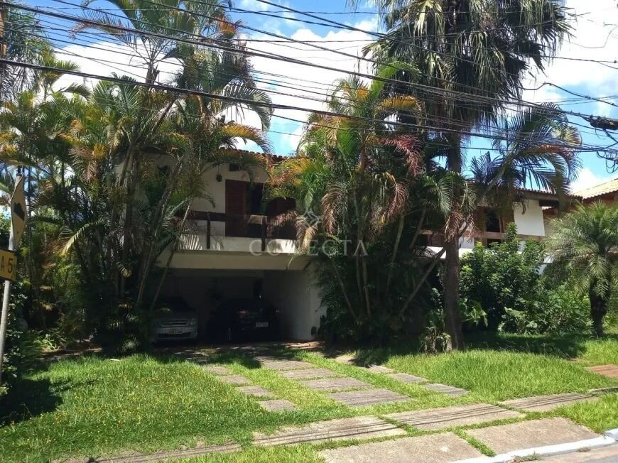 Casa à venda com 3 quartos, 890m² - Foto 1