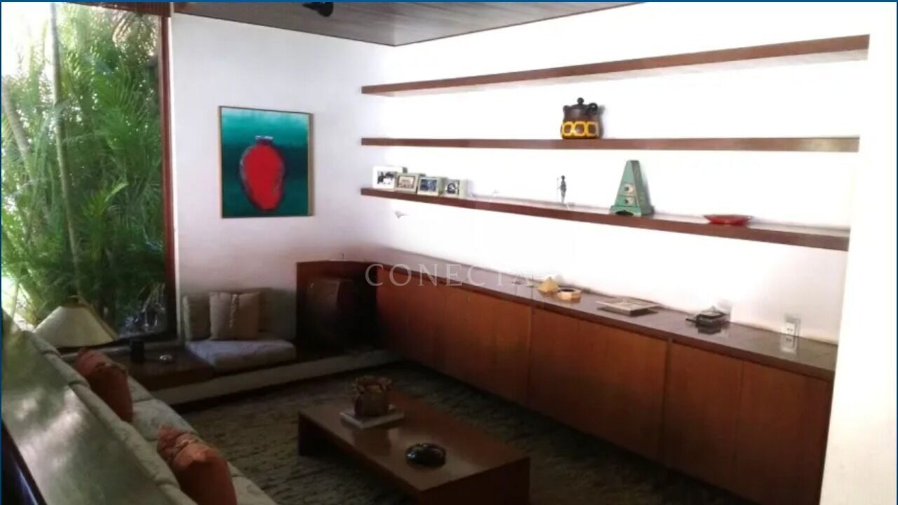 Casa à venda com 3 quartos, 890m² - Foto 7