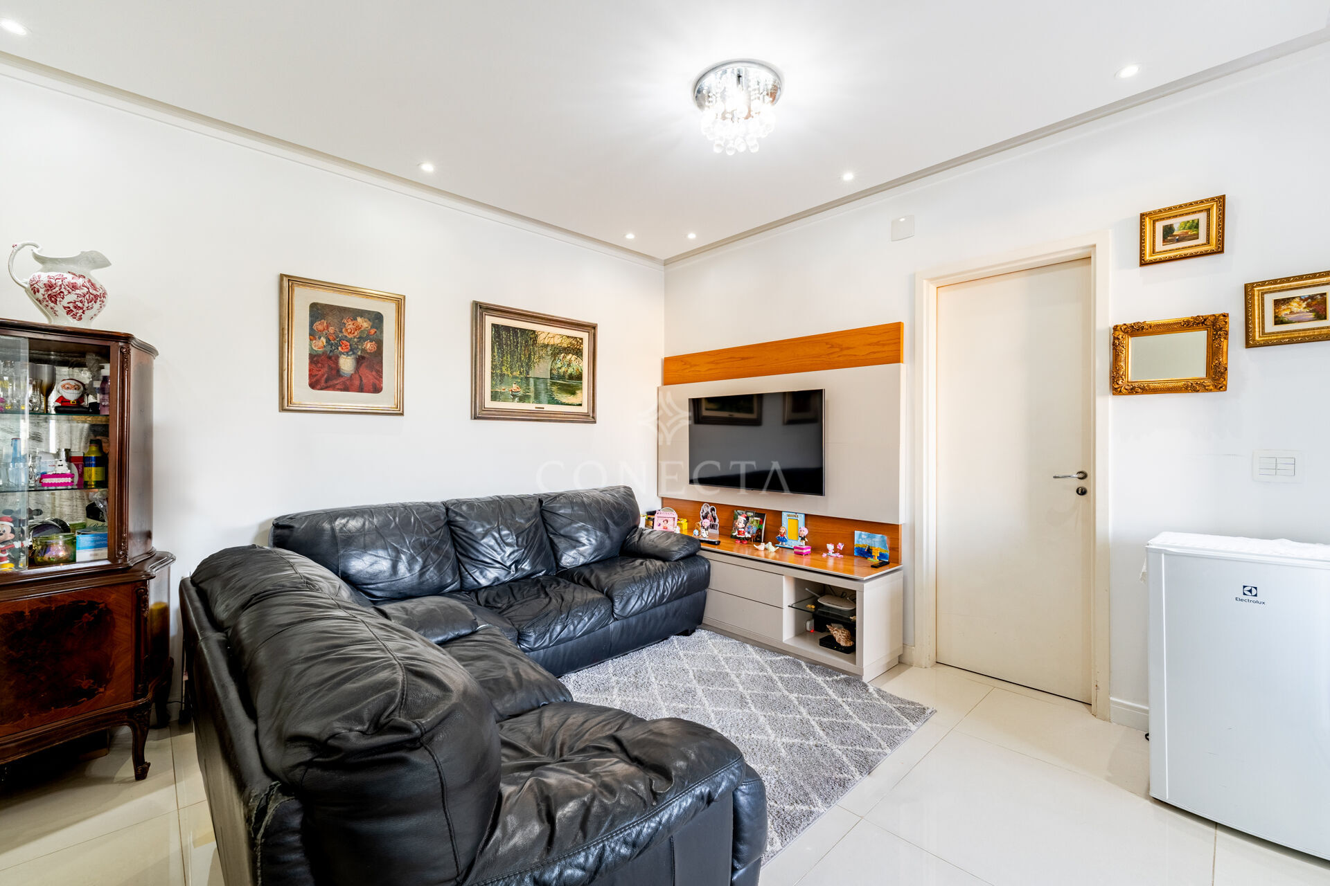 Apartamento à venda com 2 quartos, 73m² - Foto 4