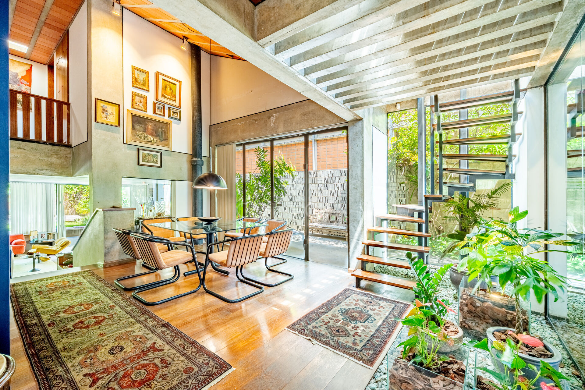 Casa à venda com 4 quartos, 450m² - Foto 4