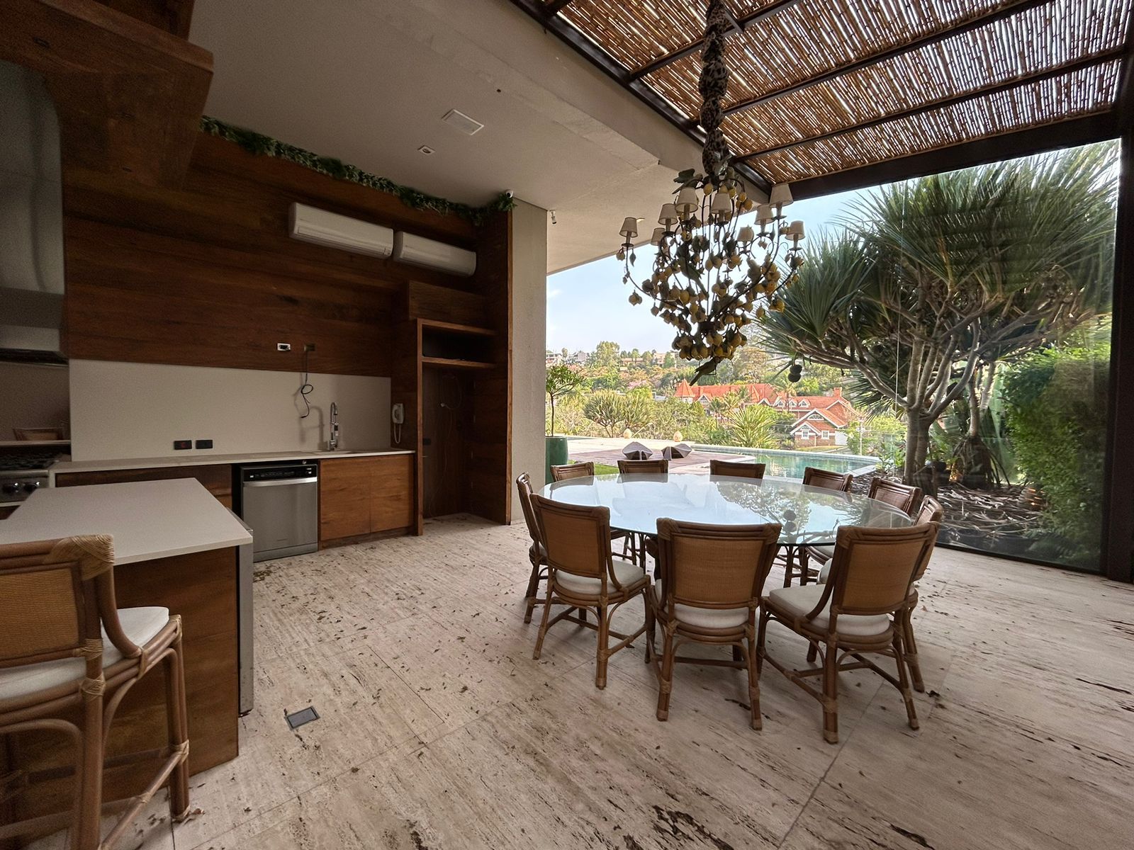 Casa à venda com 6 quartos, 1500m² - Foto 6