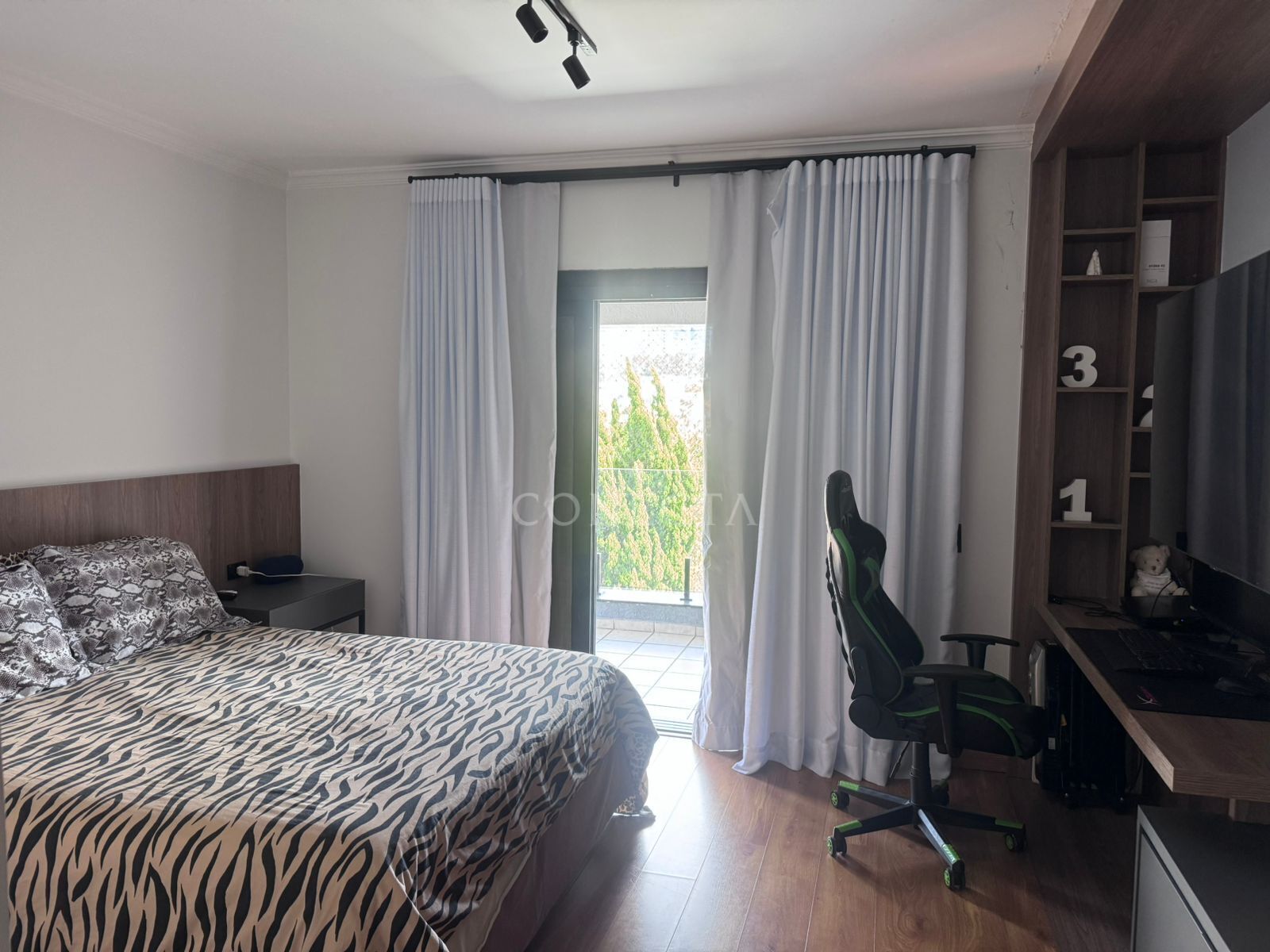 Casa à venda com 4 quartos, 571m² - Foto 12