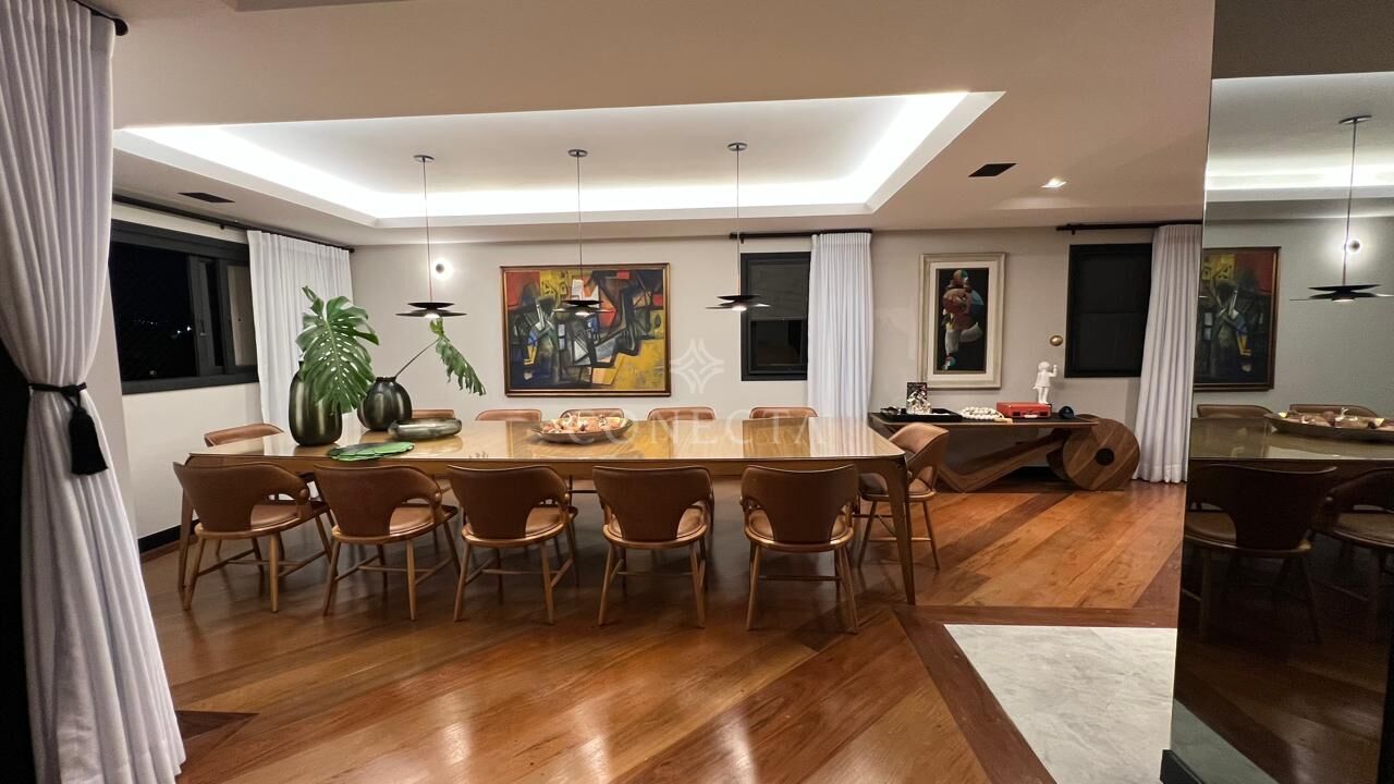 Casa à venda com 4 quartos, 571m² - Foto 21