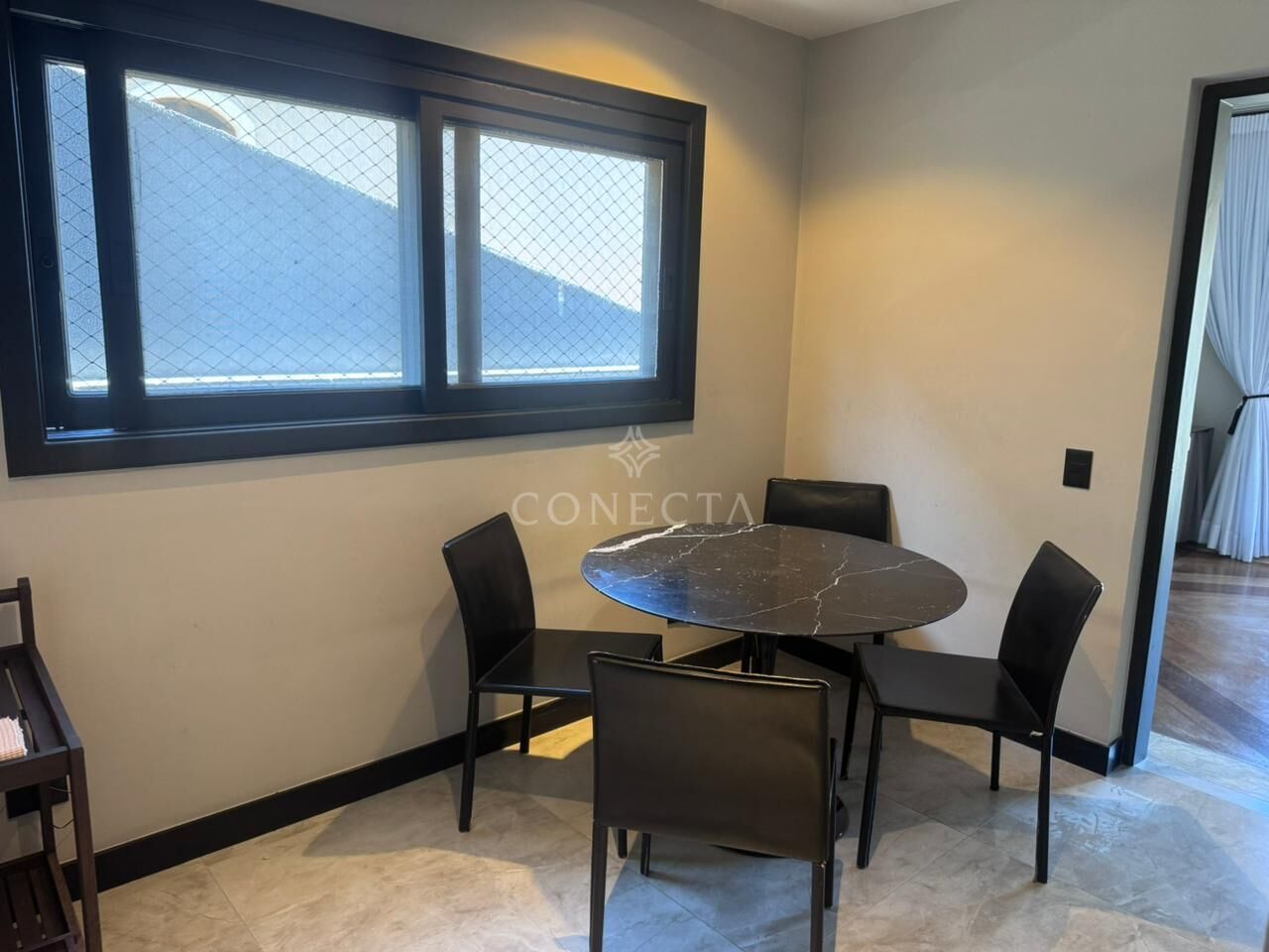 Casa à venda com 4 quartos, 571m² - Foto 9