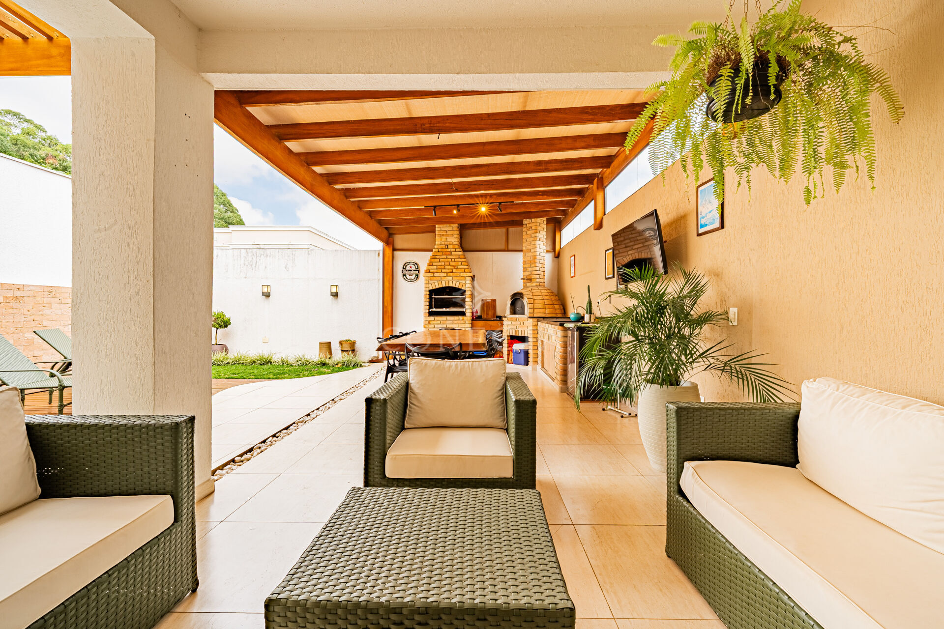 Casa à venda com 3 quartos, 180m² - Foto 3