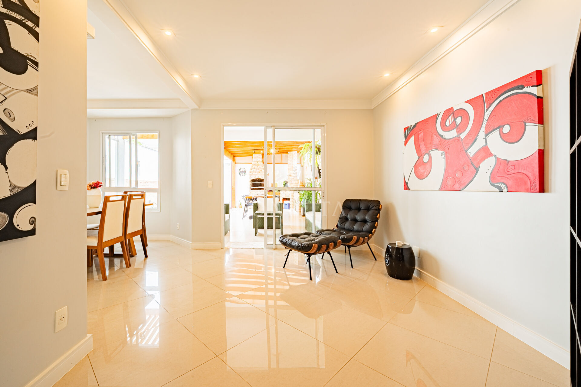 Casa à venda com 3 quartos, 180m² - Foto 15