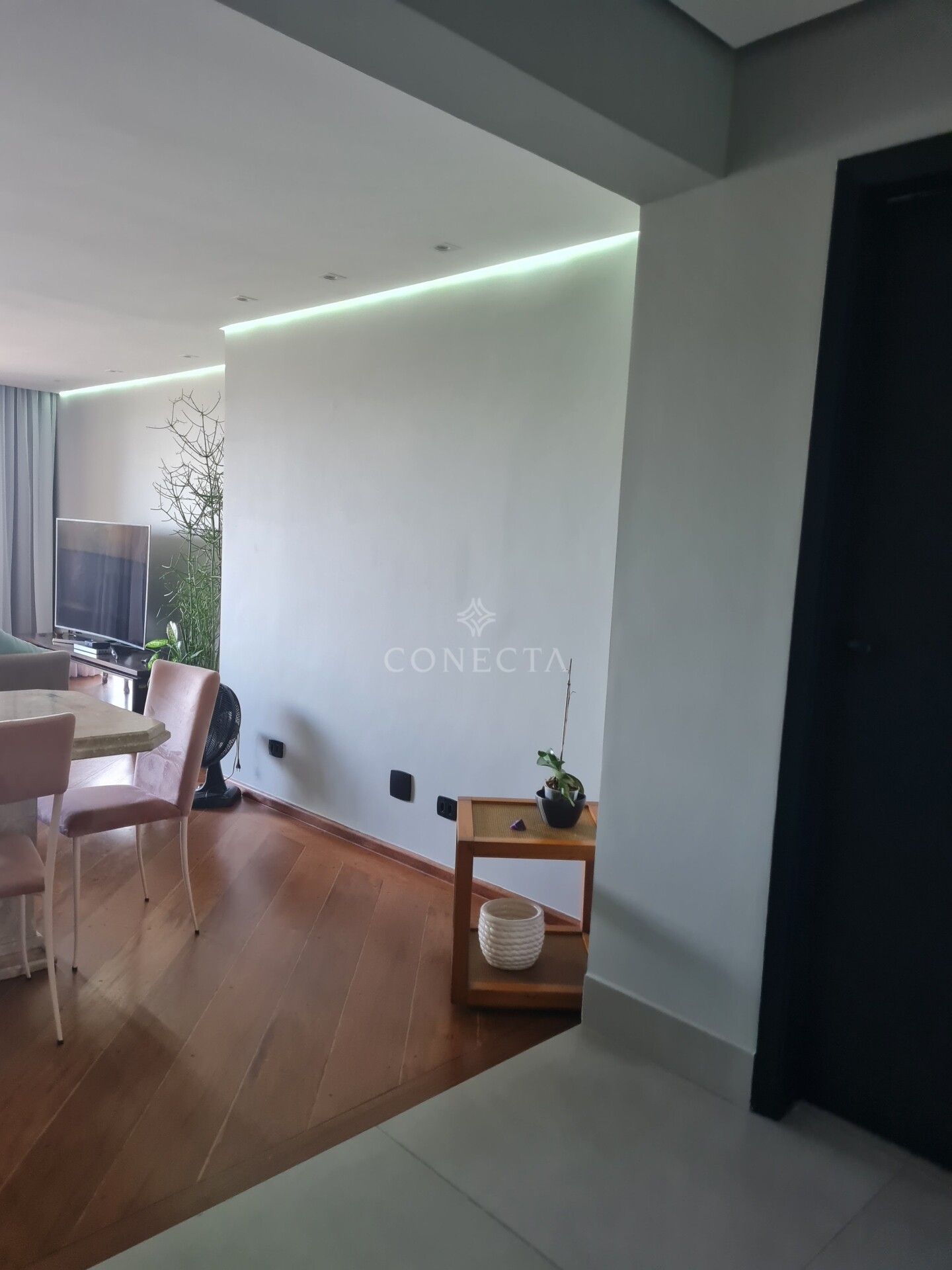 Apartamento à venda com 3 quartos, 157m² - Foto 3