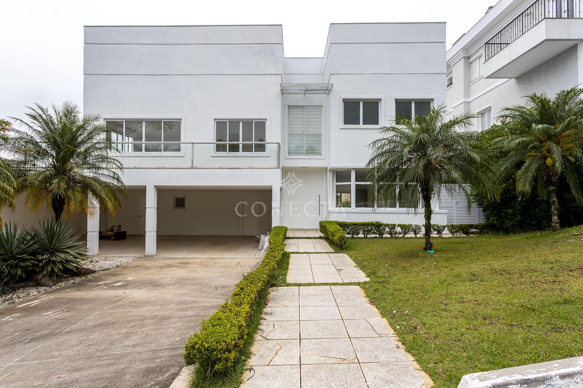 Casa à venda com 4 quartos, 469m² - Foto 1