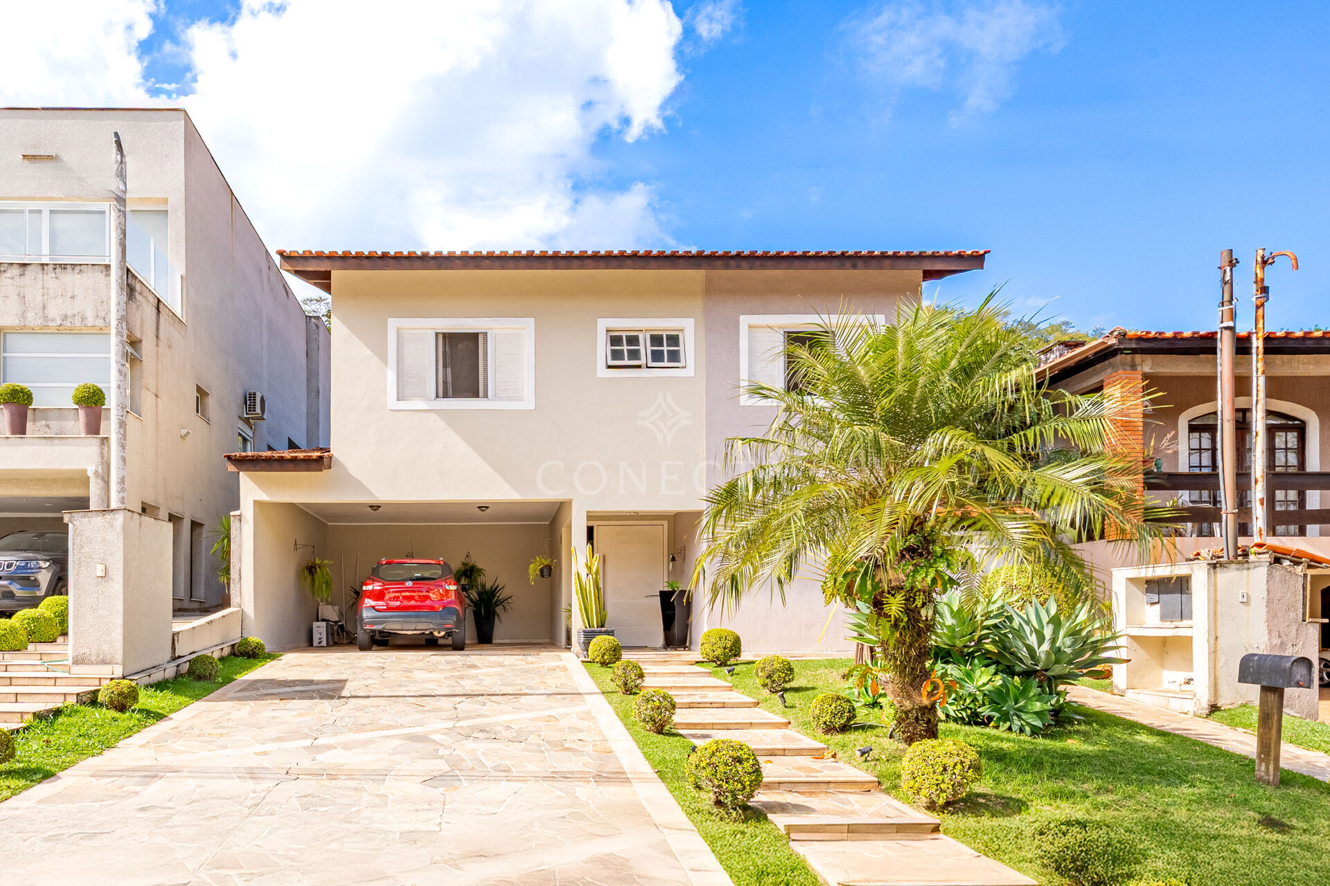 Casa, 4 quartos, 224 m² - Foto 1
