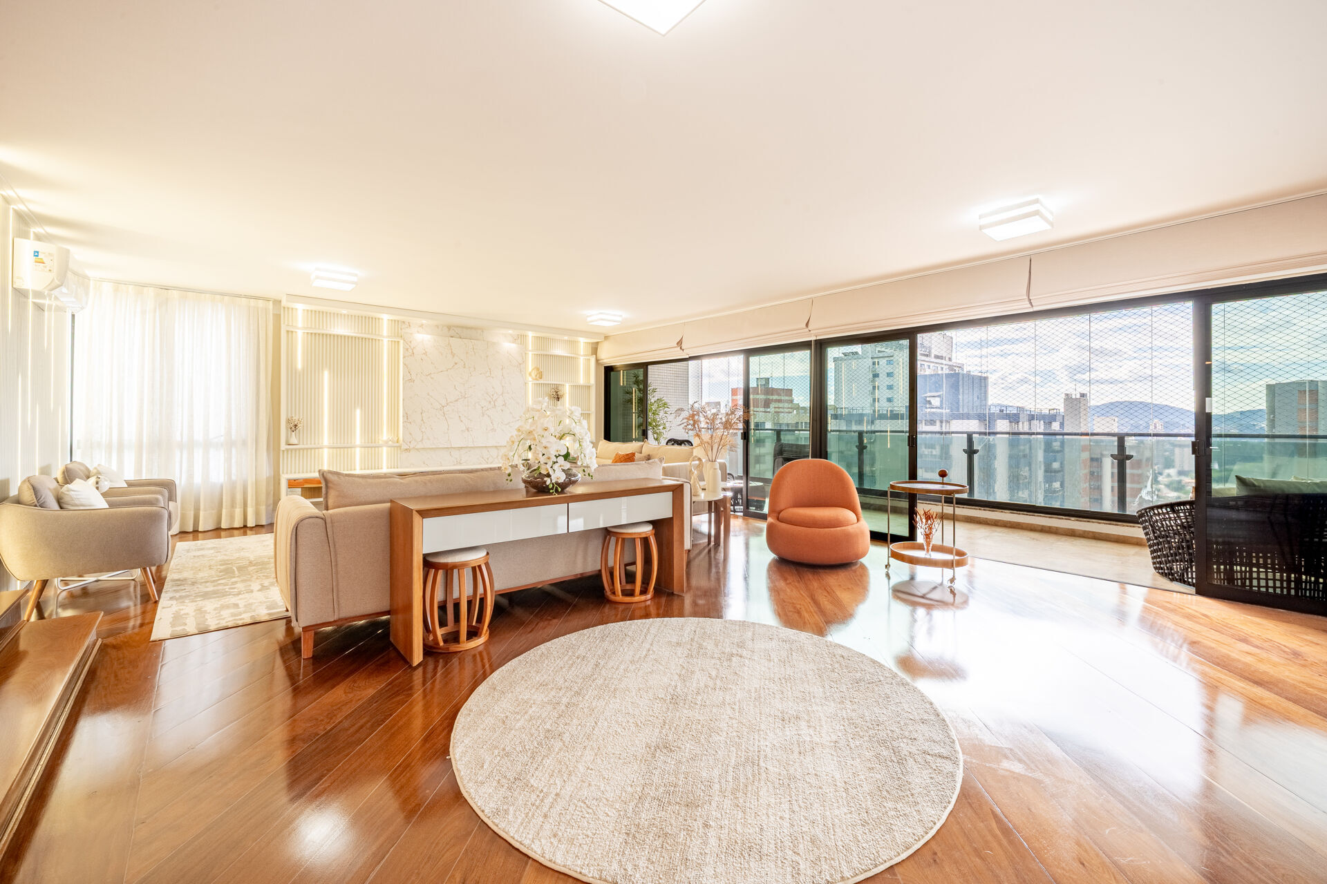 Apartamento, 4 quartos, 296 m² - Foto 1