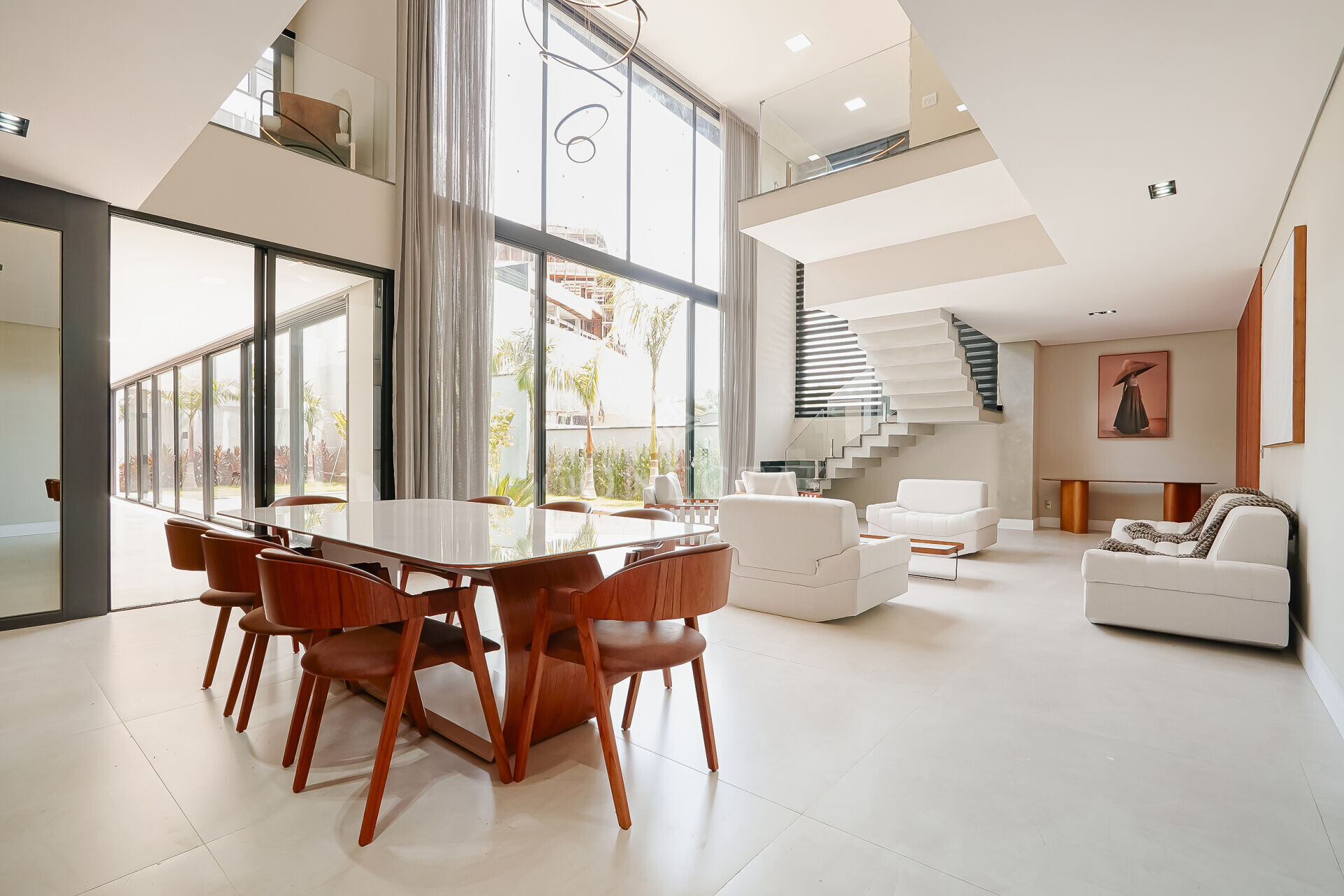 Casa à venda com 4 quartos, 600m² - Foto 4