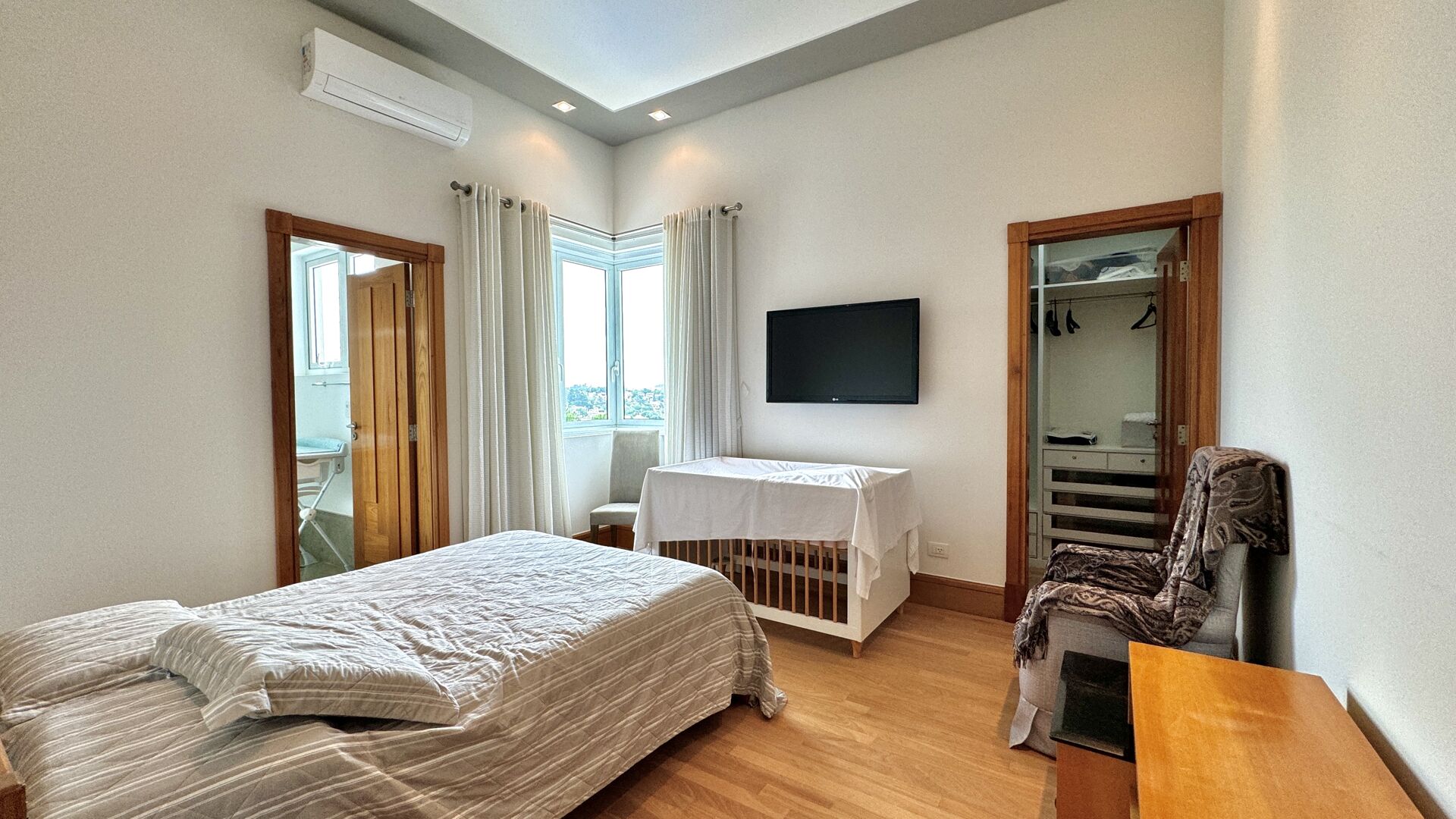 Casa à venda com 4 quartos, 1430m² - Foto 25