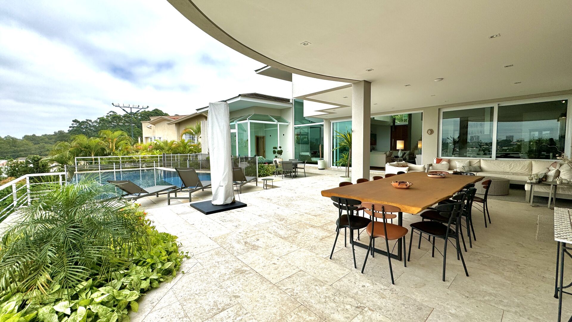 Casa à venda com 4 quartos, 1430m² - Foto 4