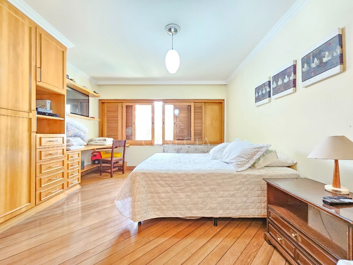 Casa, 4 quartos, 350 m² - Foto 24