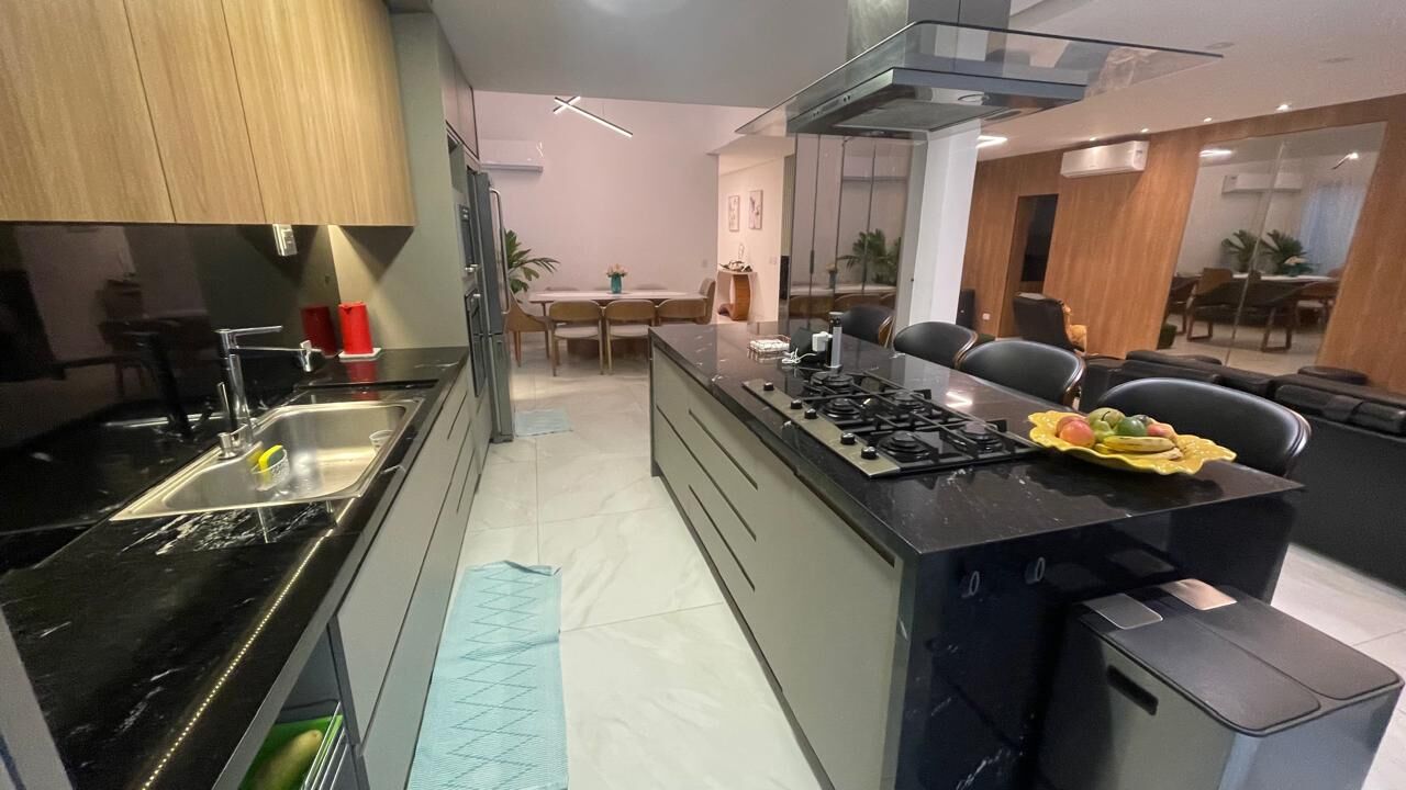 Casa, 4 quartos, 319 m² - Foto 9