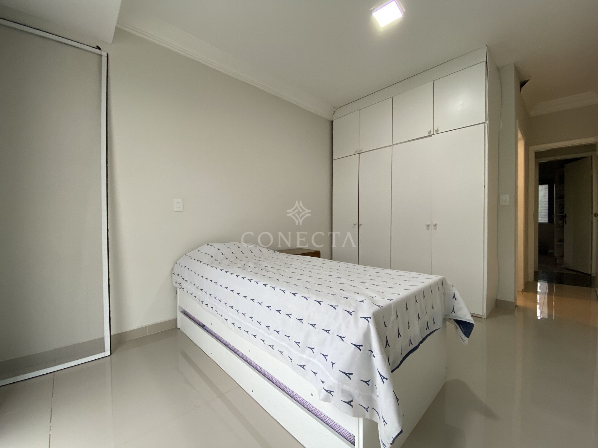 Casa à venda com 3 quartos, 550m² - Foto 17