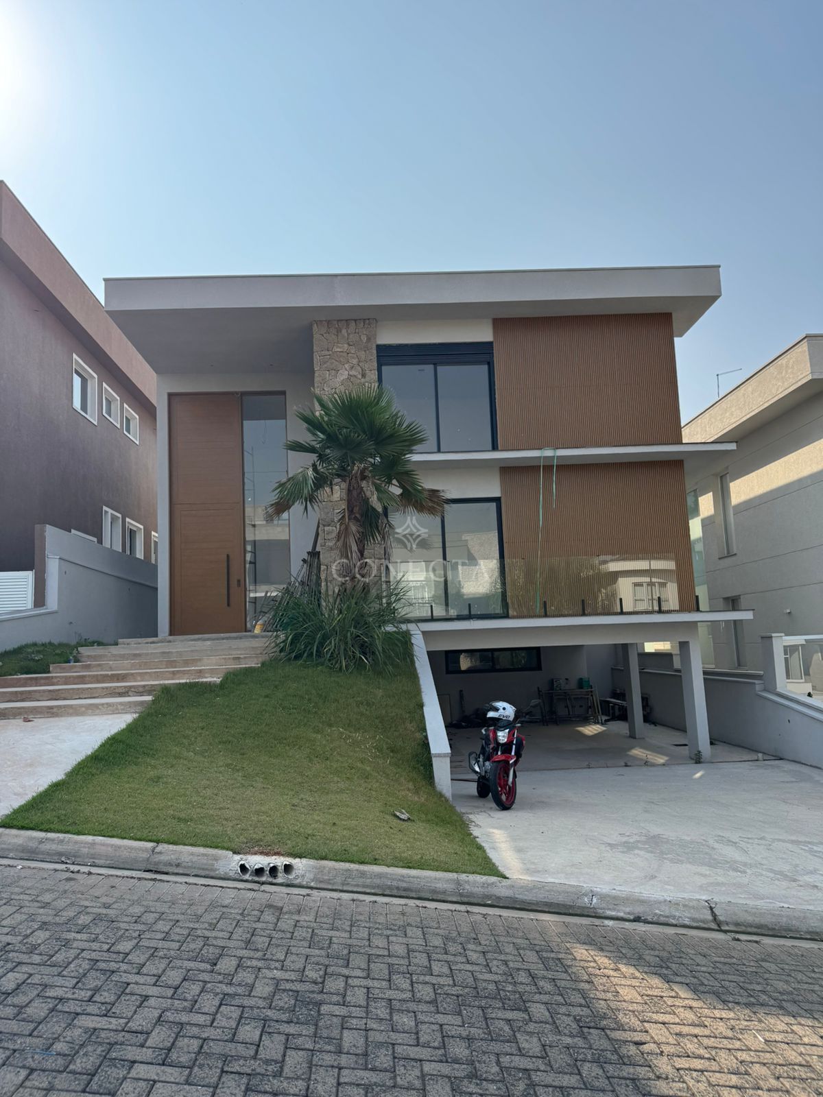 Casa à venda com 4 quartos, 450m² - Foto 1