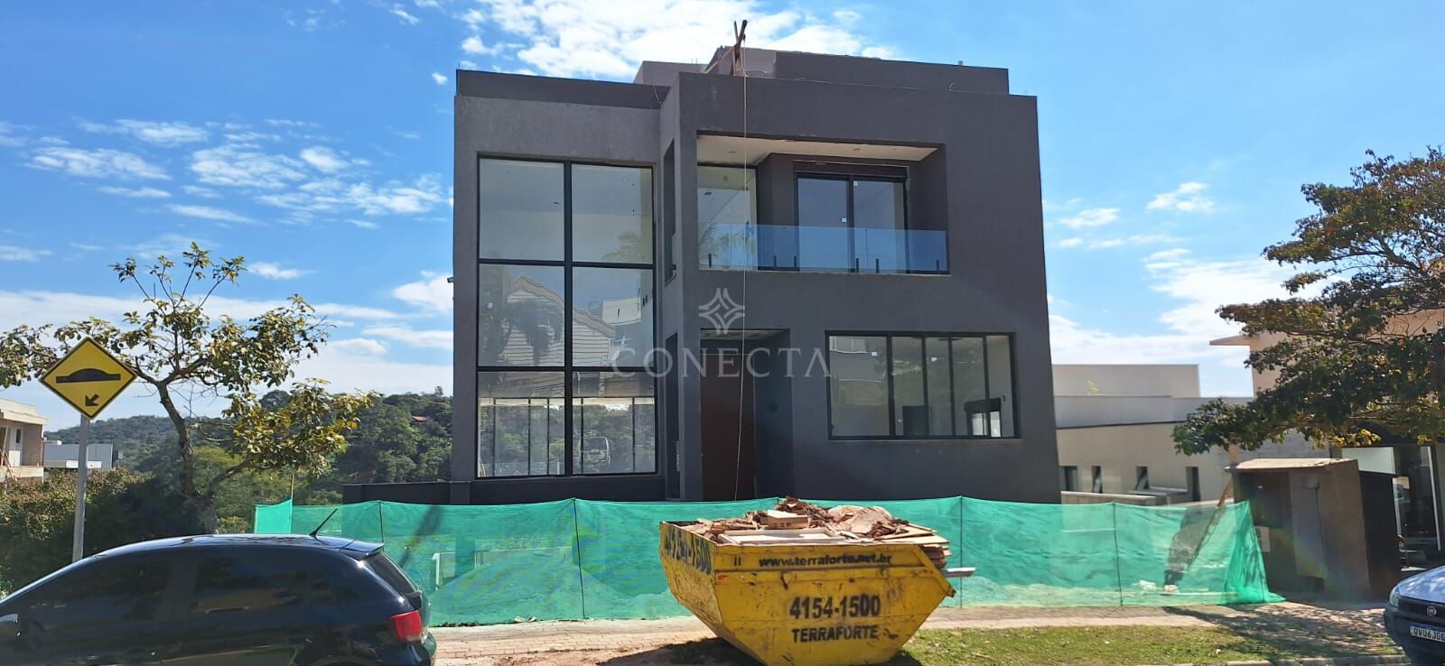 Casa à venda com 5 quartos, 620m² - Foto 1