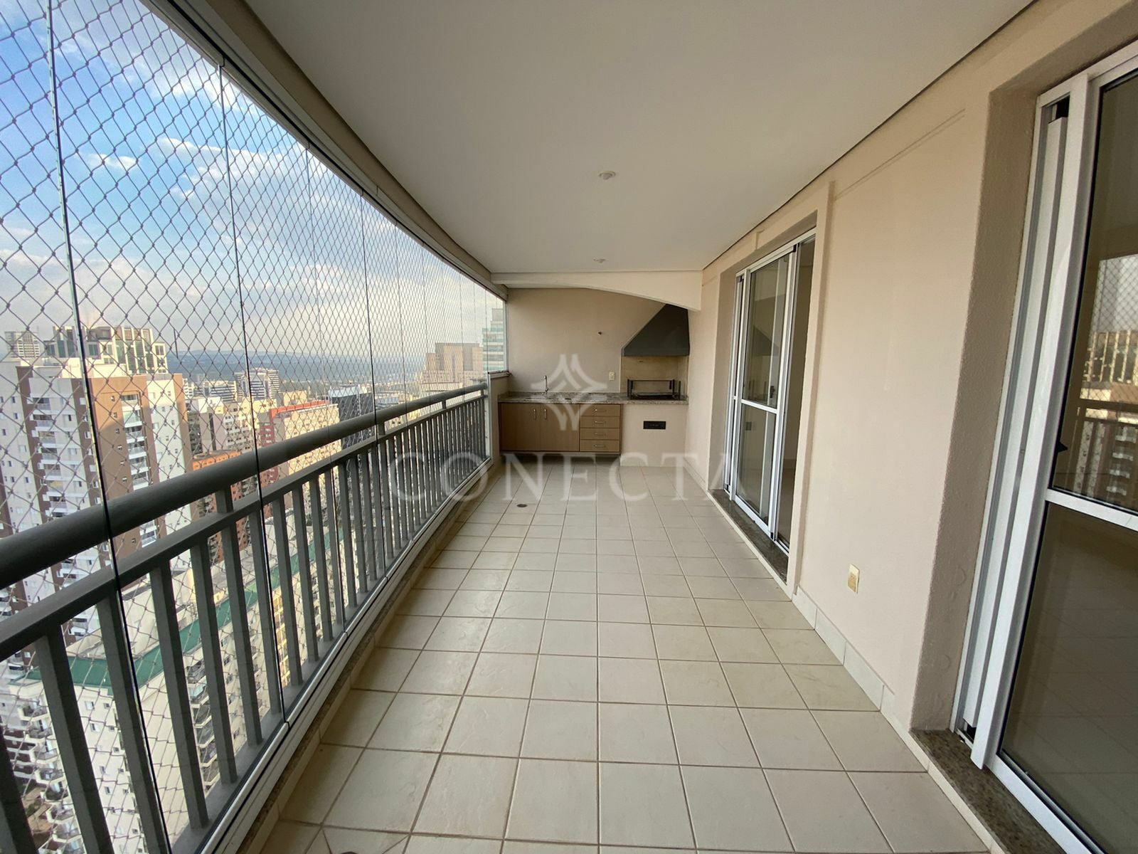 Apartamento à venda com 4 quartos, 350m² - Foto 2