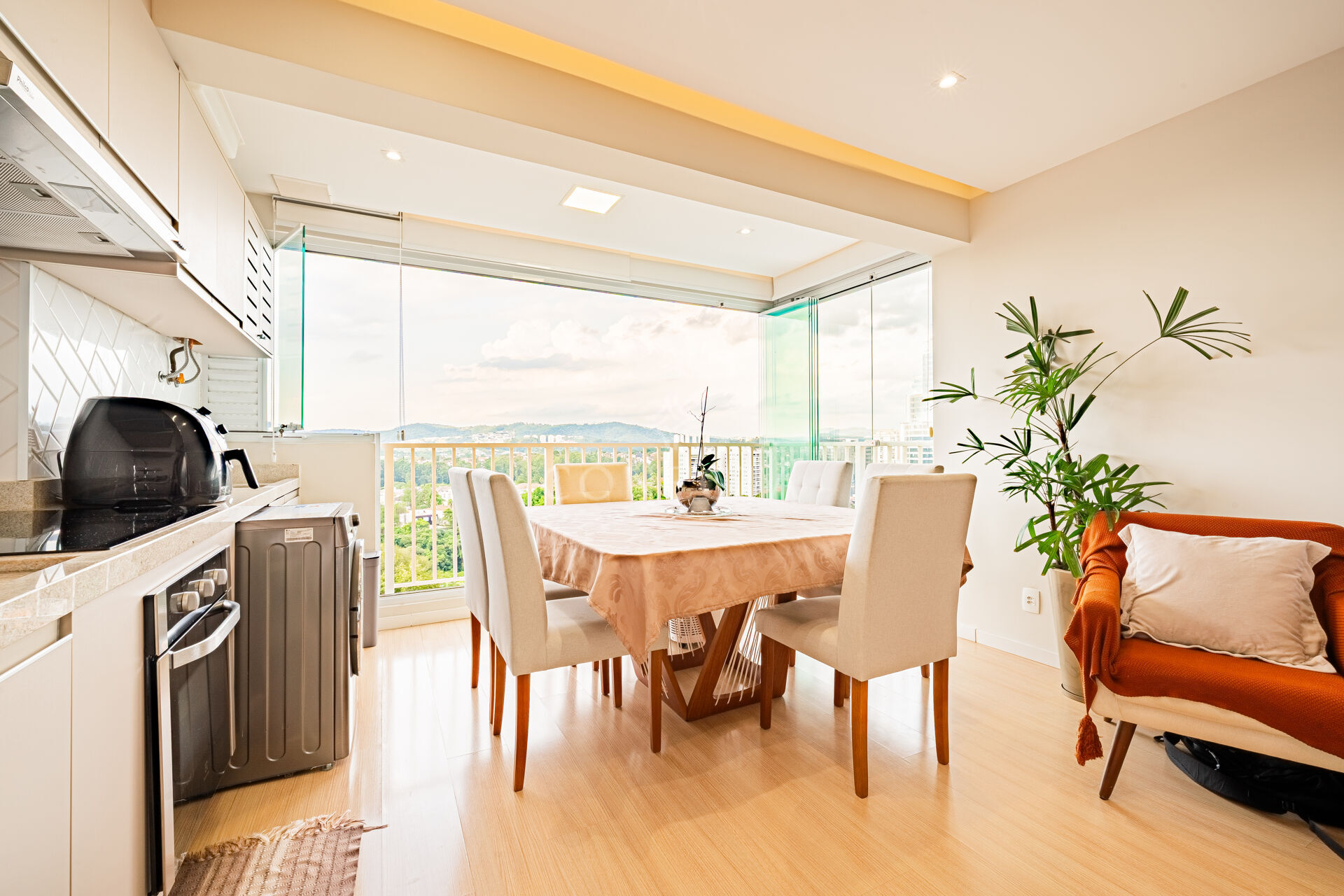 Apartamento à venda com 2 quartos, 60m² - Foto 4