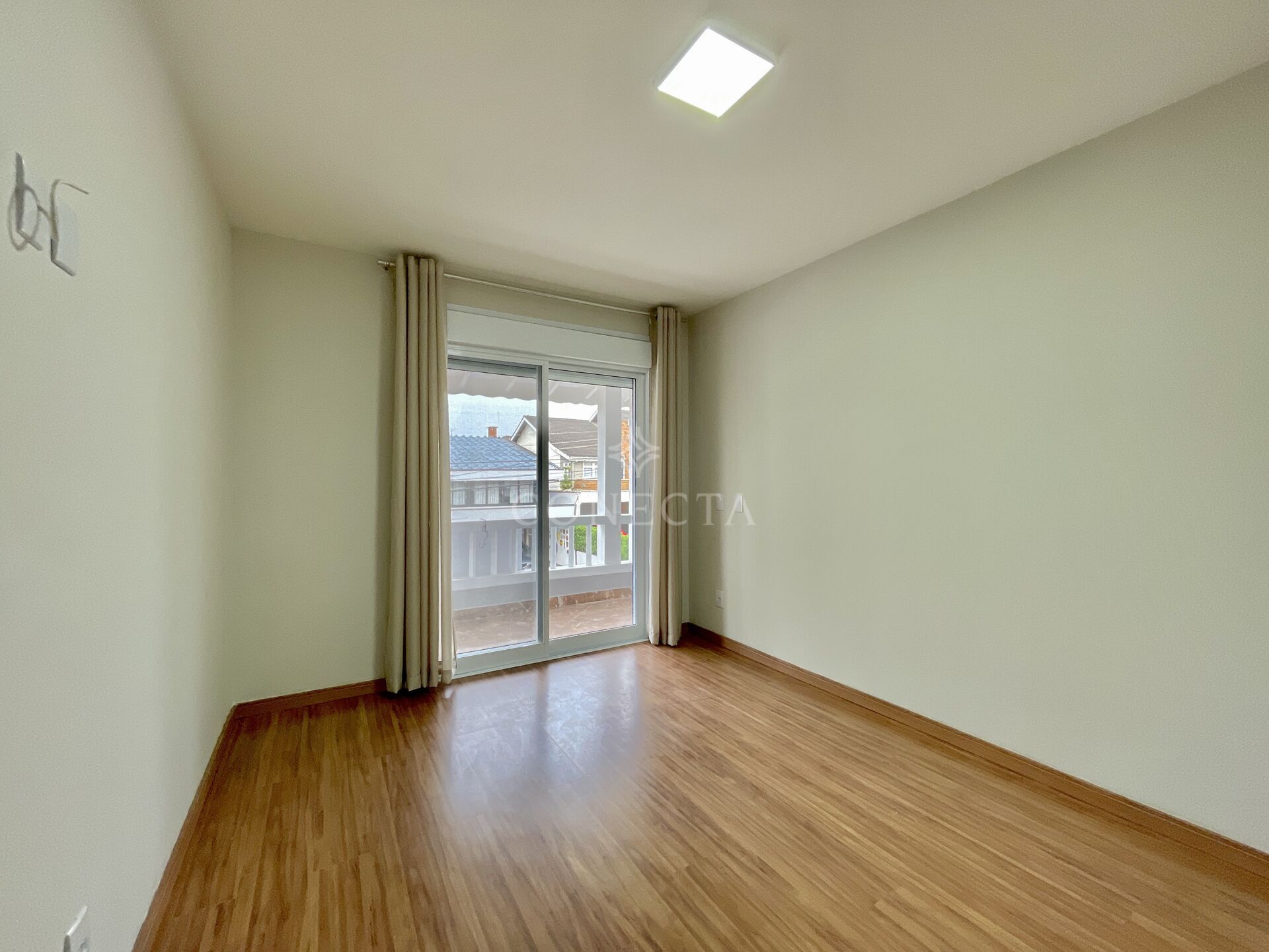 Casa para alugar com 4 quartos, 350m² - Foto 37