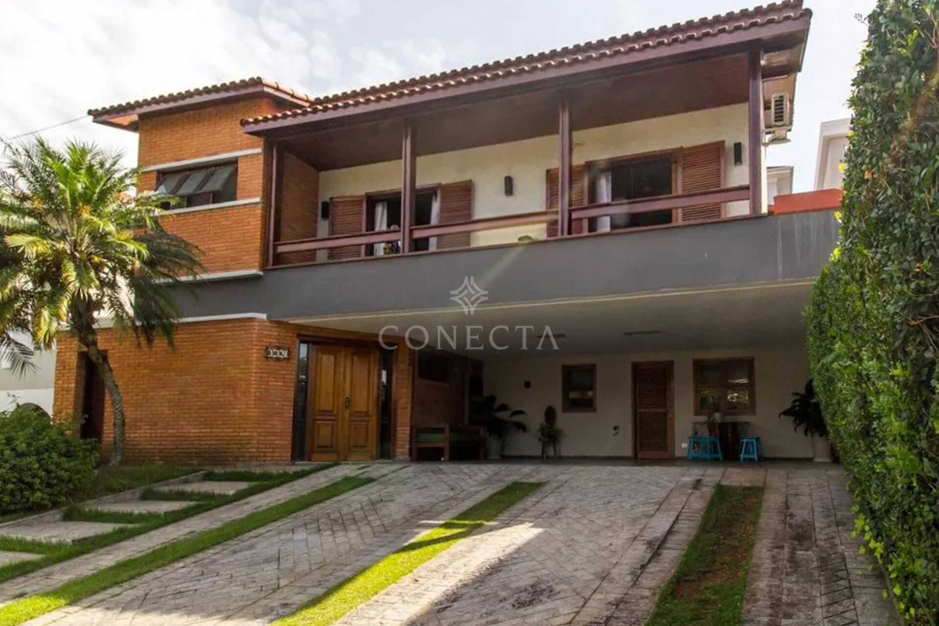 Casa à venda com 3 quartos, 320m² - Foto 1