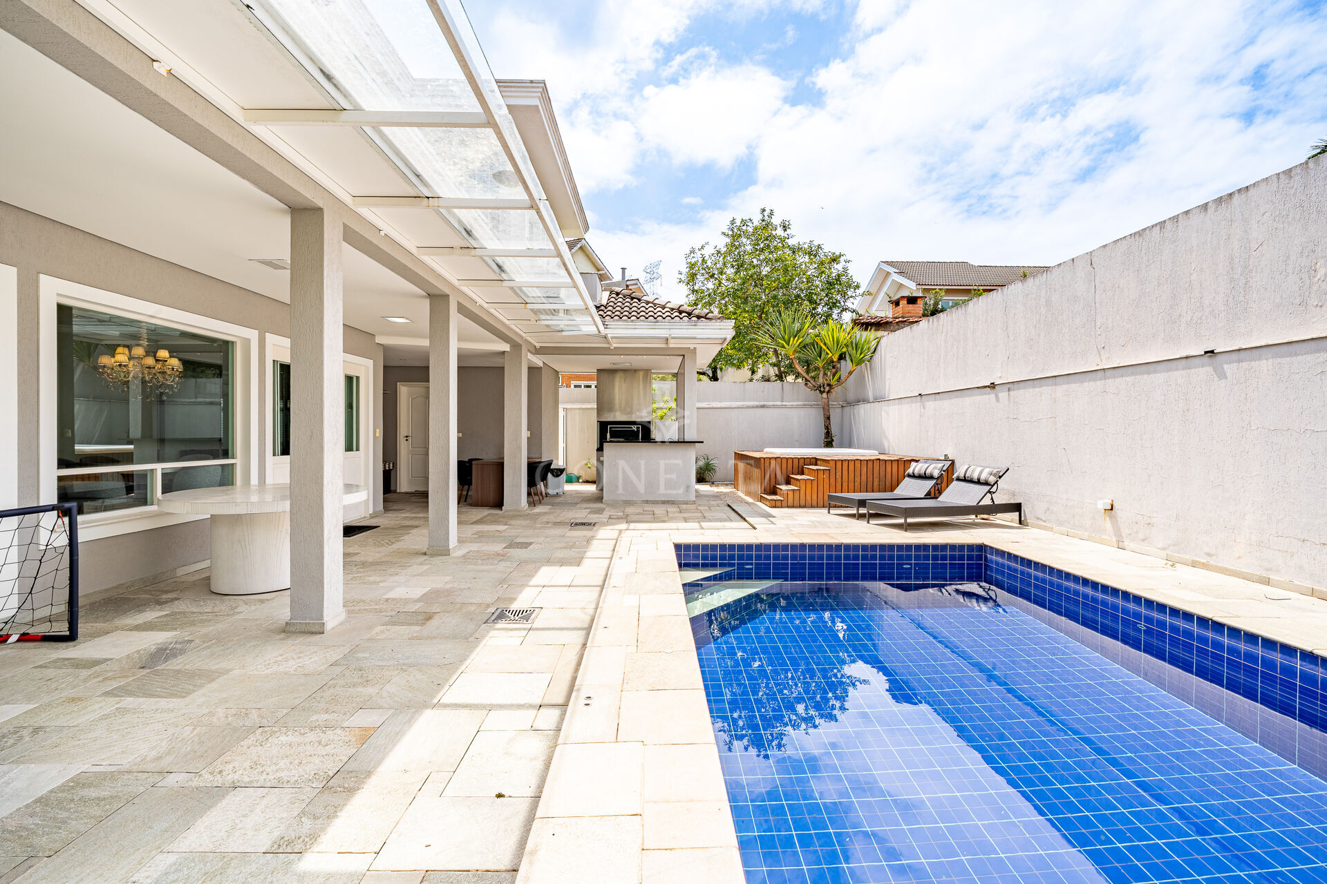 Casa à venda com 4 quartos, 460m² - Foto 23
