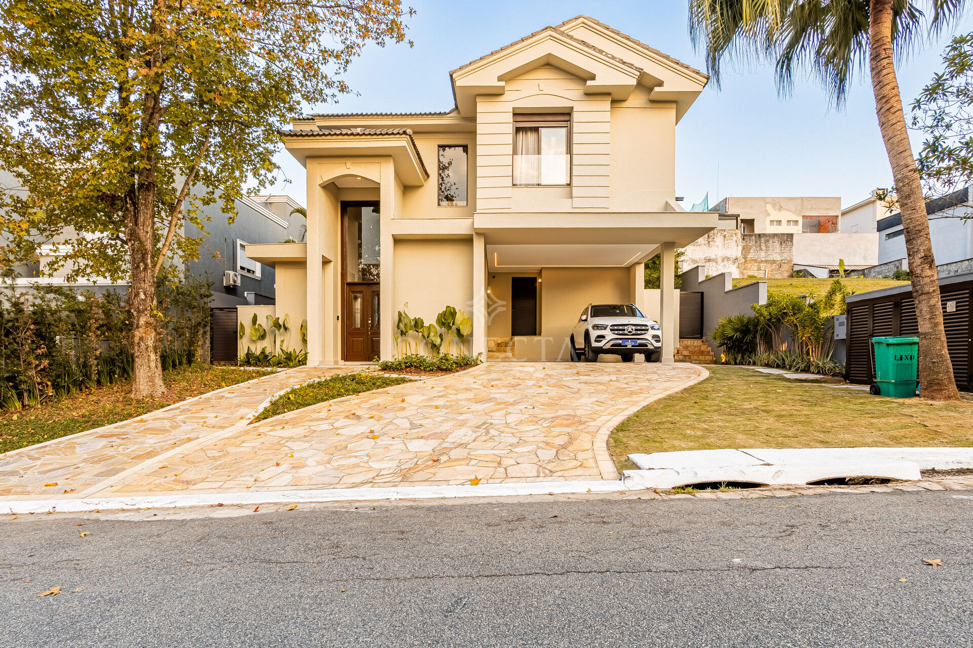 Casa, 4 quartos, 432 m² - Foto 1