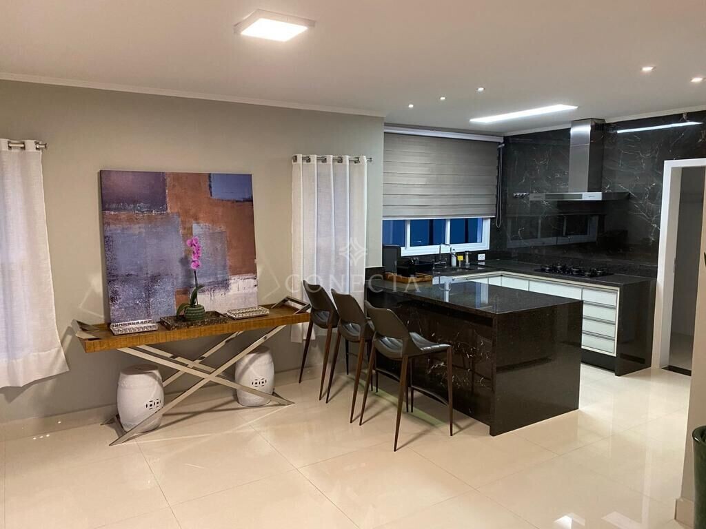 Casa à venda com 5 quartos, 340m² - Foto 10