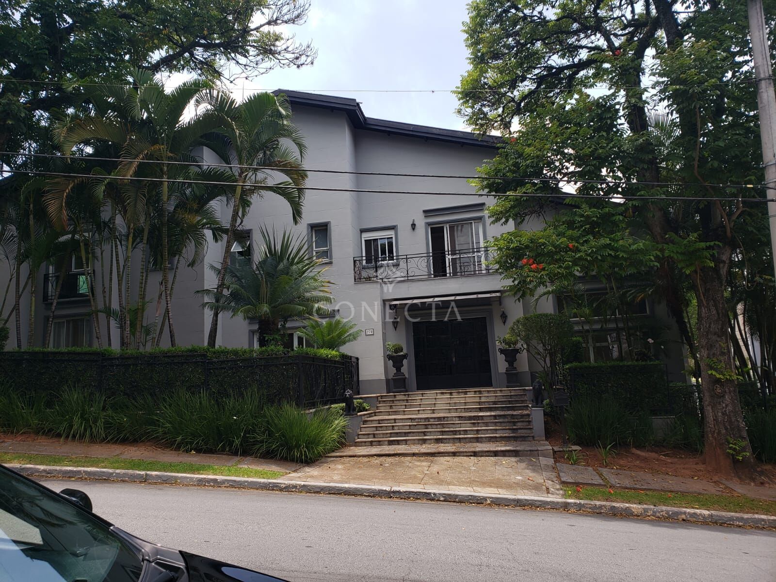 Casa para alugar com 5 quartos, 490m² - Foto 4