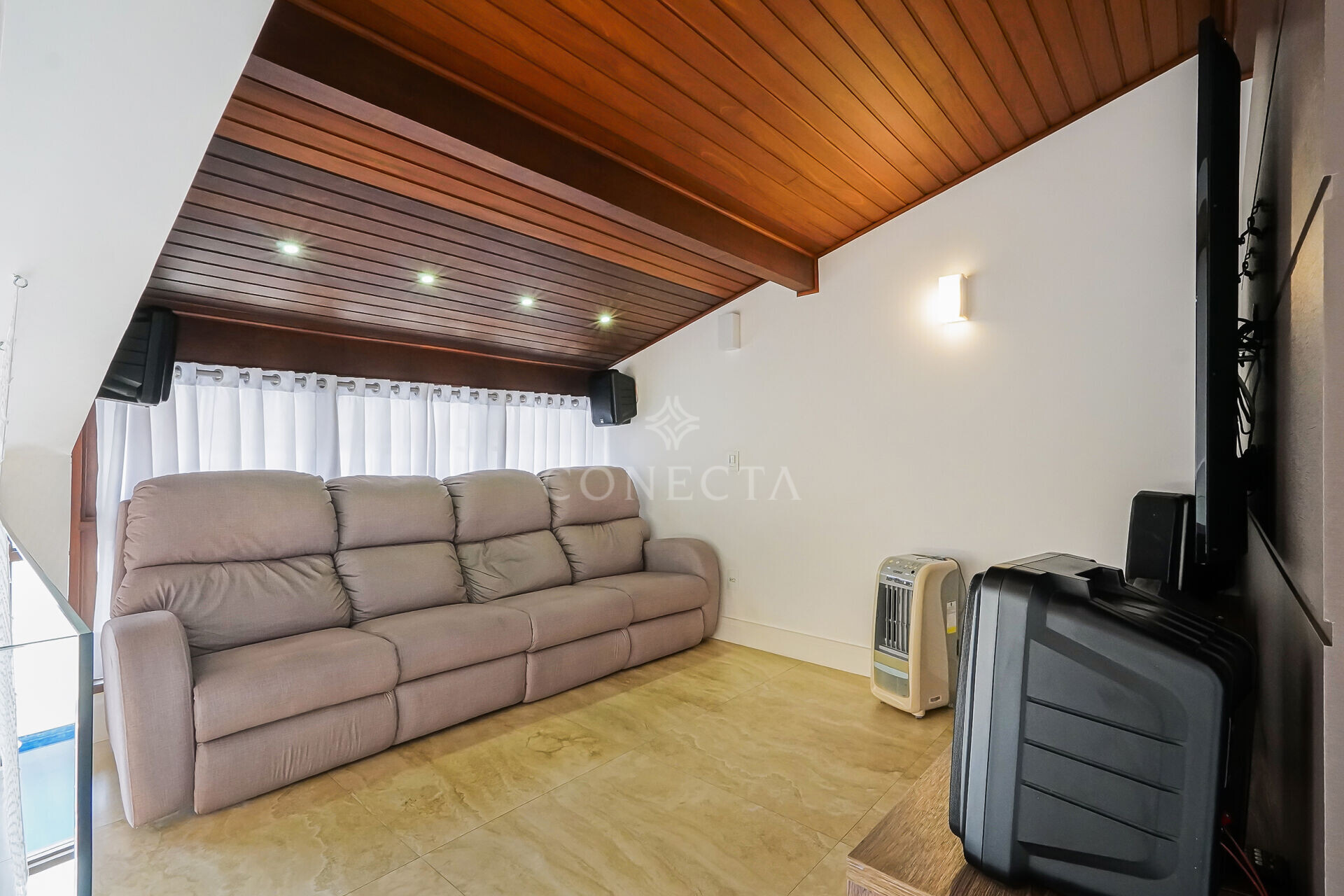 Casa à venda com 3 quartos, 300m² - Foto 14