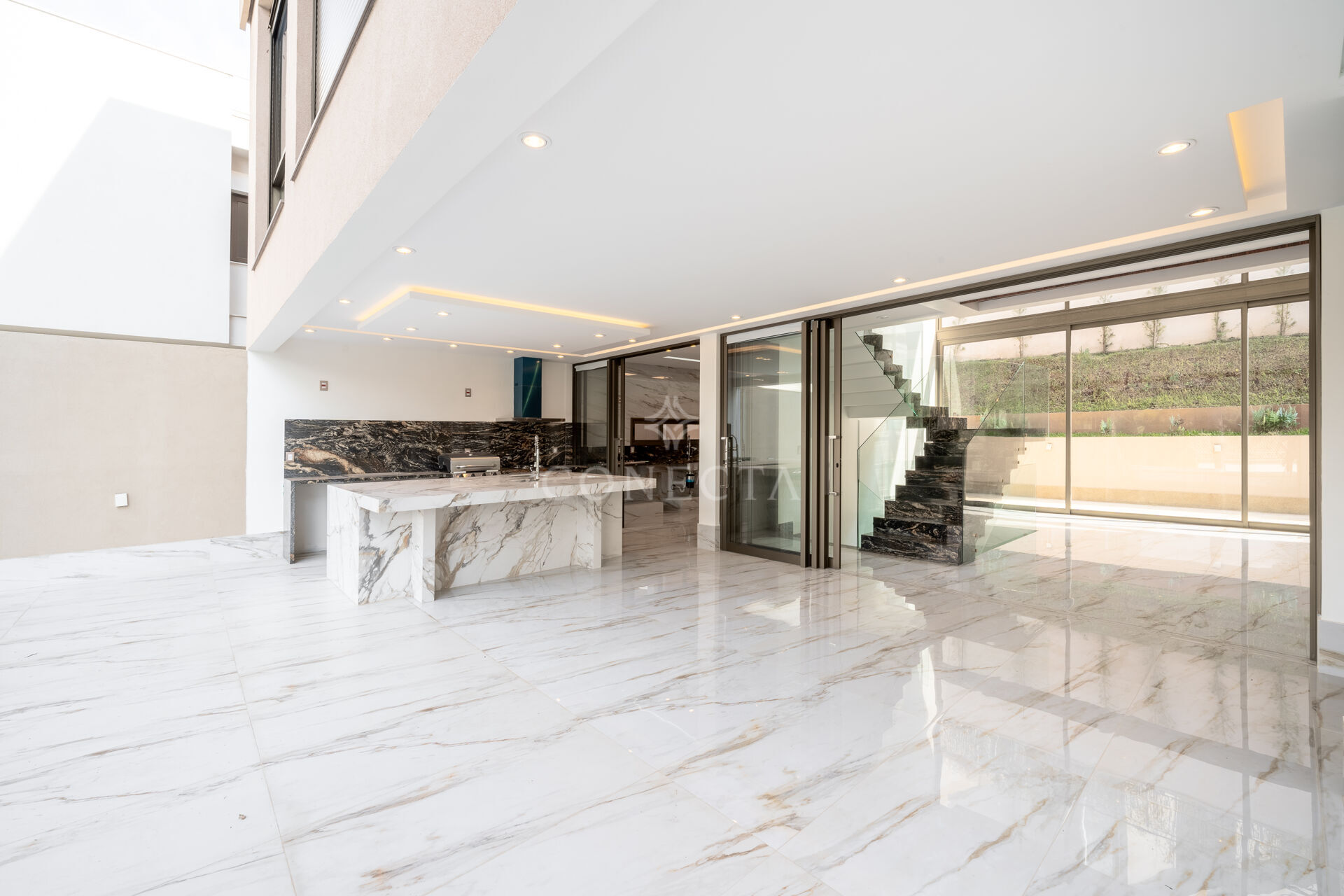 Casa à venda com 4 quartos, 400m² - Foto 14