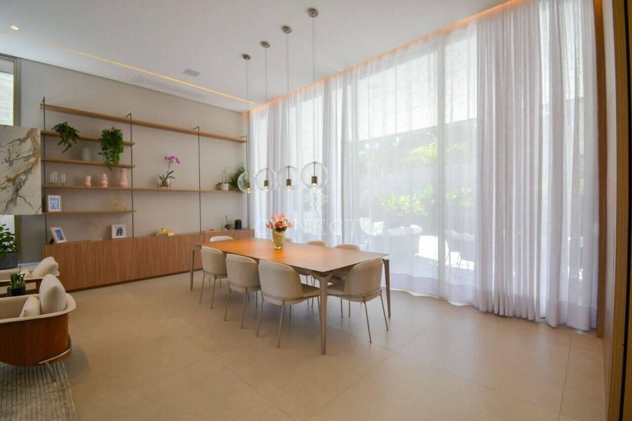 Casa para alugar com 4 quartos, 822m² - Foto 8