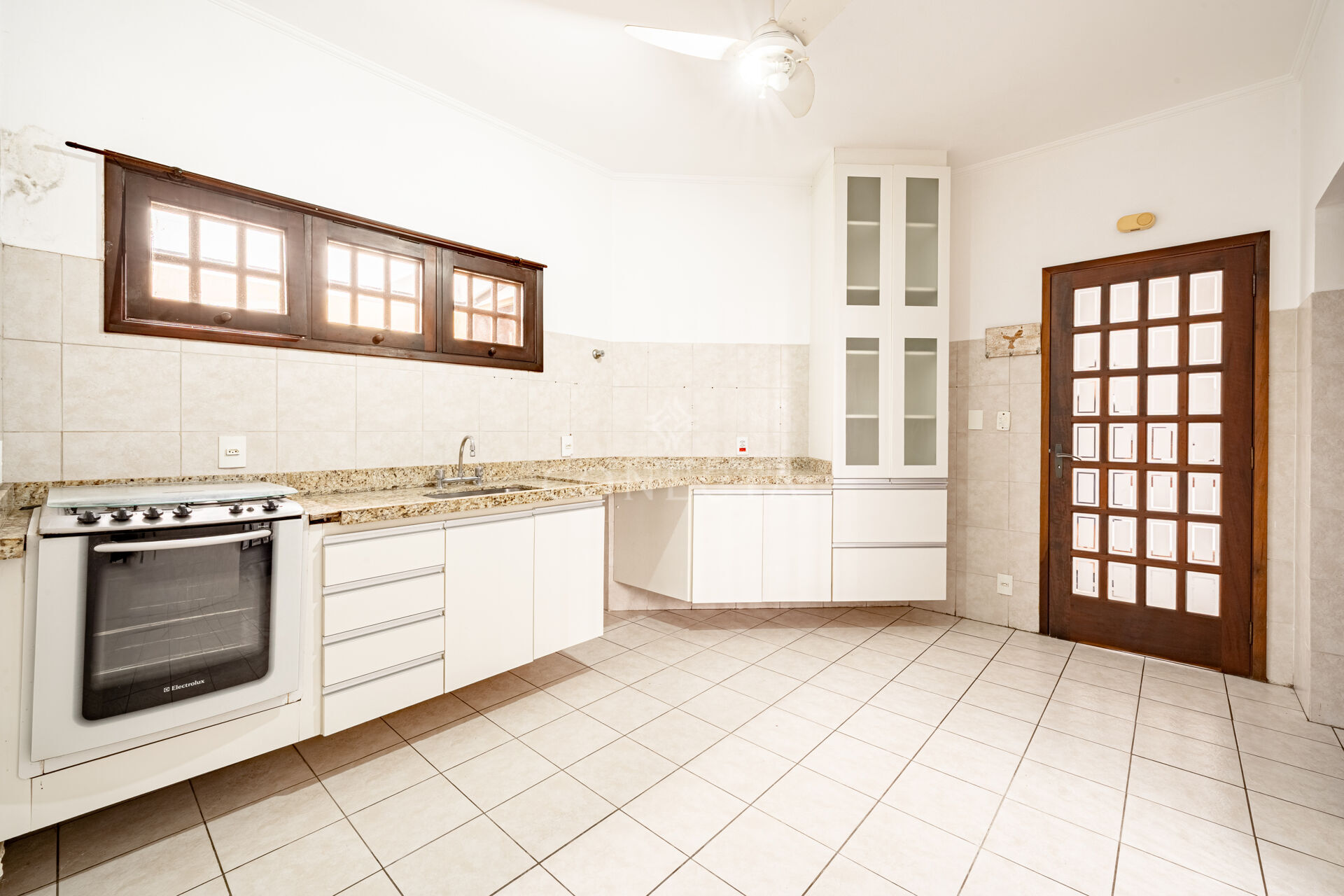 Casa, 3 quartos, 239 m² - Foto 14