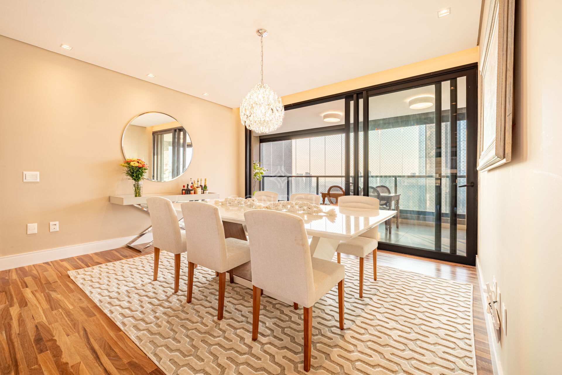 Apartamento para alugar com 3 quartos, 281m² - Foto 5
