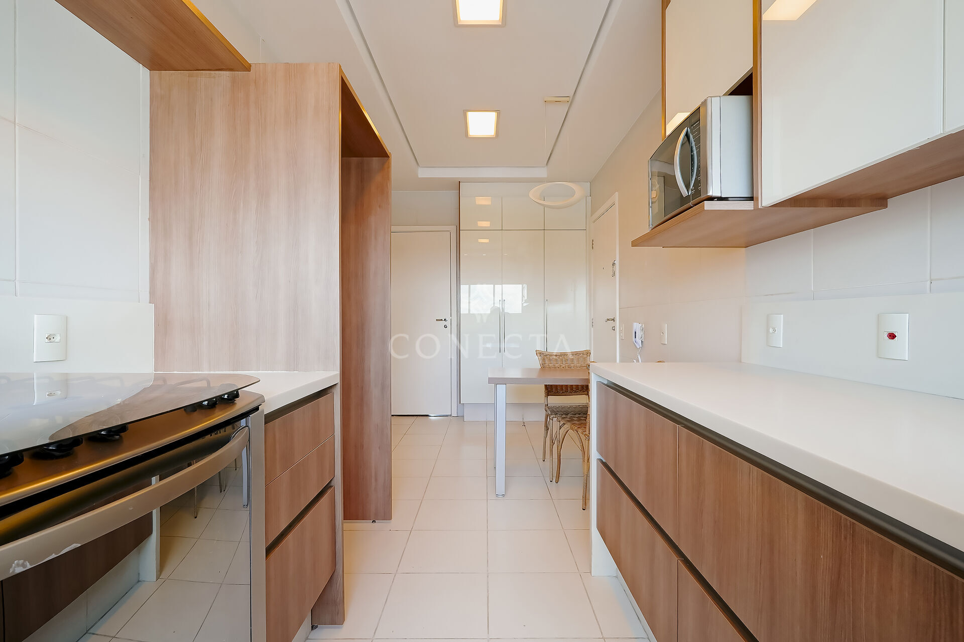 Apartamento para alugar com 3 quartos, 420m² - Foto 6