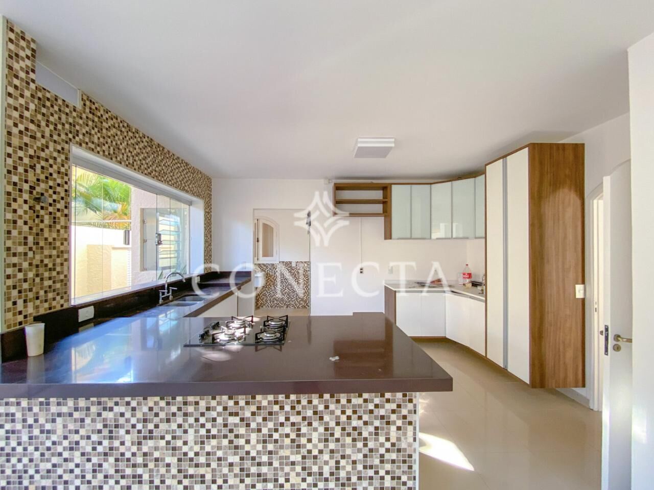 Casa à venda com 3 quartos, 350m² - Foto 11