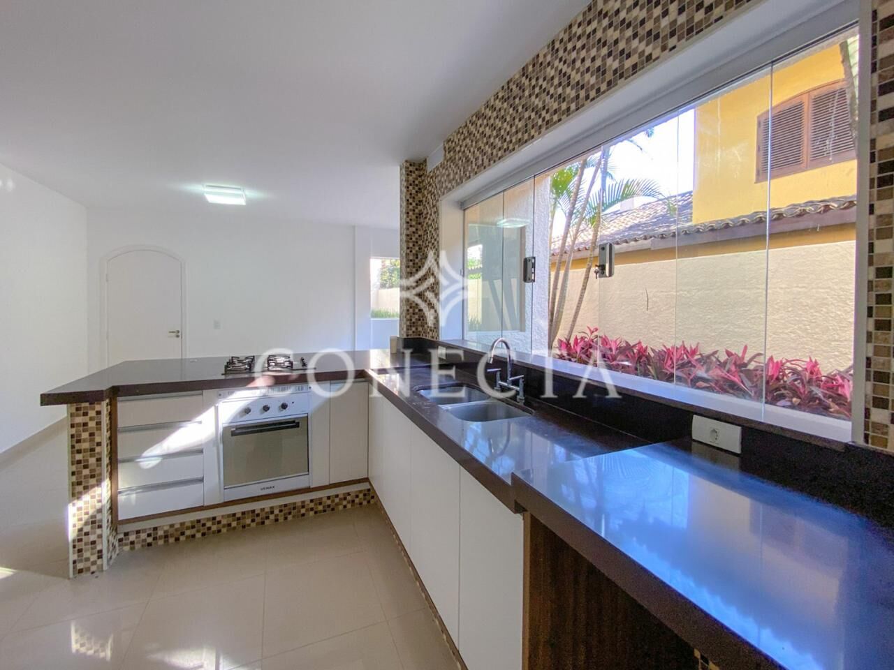 Casa à venda com 3 quartos, 350m² - Foto 16